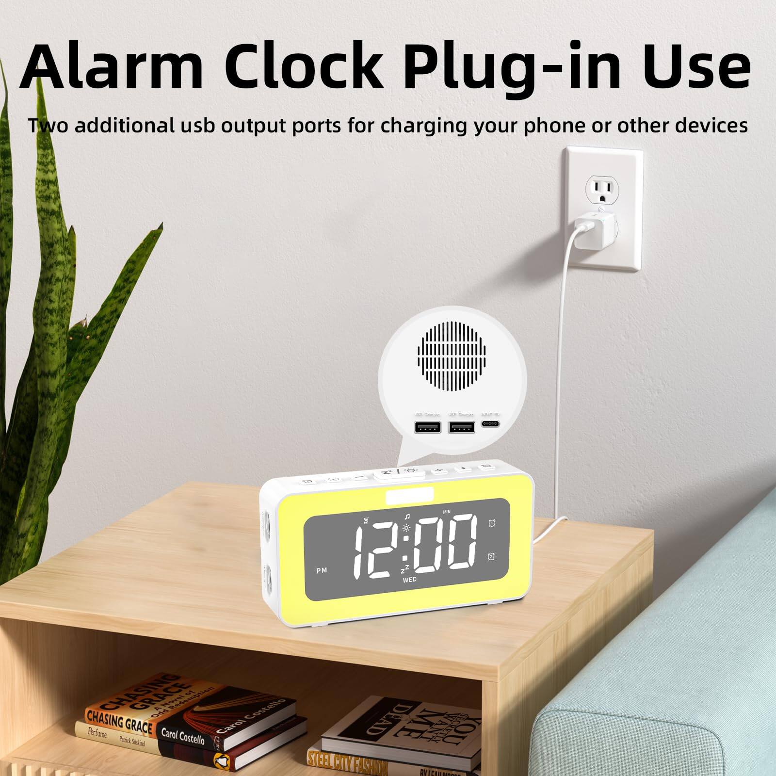 Alarm Clock Plug-in Use  
Two additional usb output ports for charging your phone or other devices