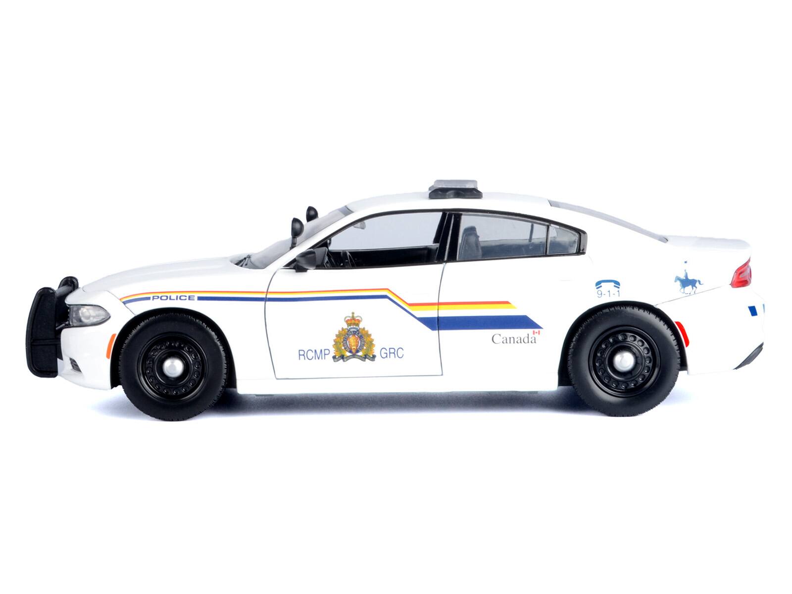 POLICE 9-1-1 RCMP GRC Canada
