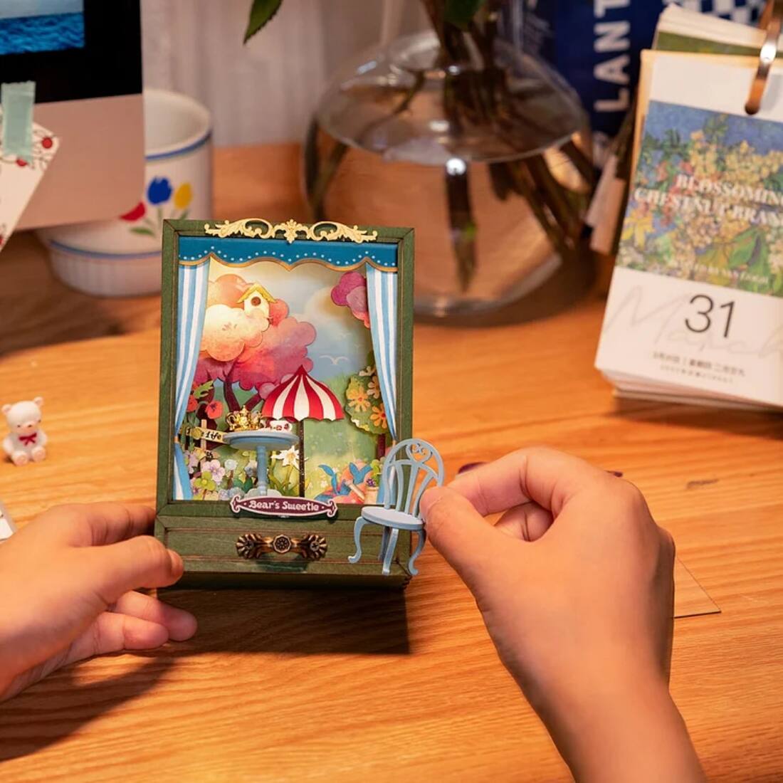 LANT CHESTER BLOSSOMING CHERRY BLOSSOMS M31 31  
Bear's Sweetie