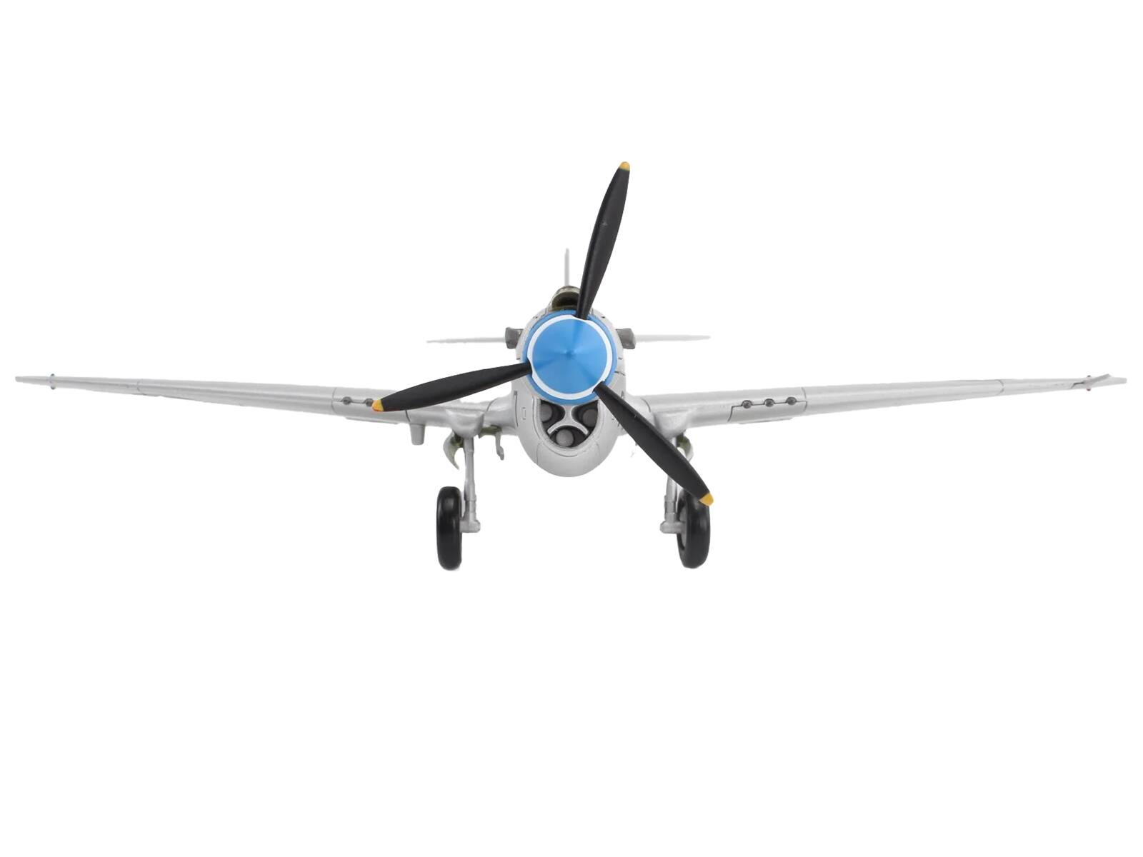 Back. Hobby Master - Curtiss P-40N Warhawk Major Gerald Johnson 49th Fighter Group Philippines 1944 US Army Air Forces Air Power 1/72 - Grey, Green, Blue.