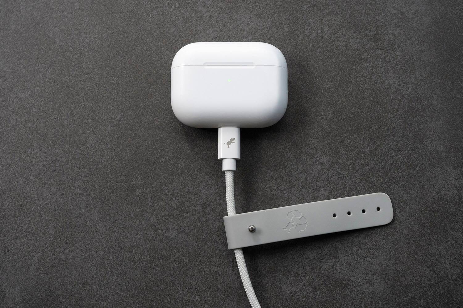 Alt View 12. Nimble - Powerknit 1M USB C to C Cable - White.