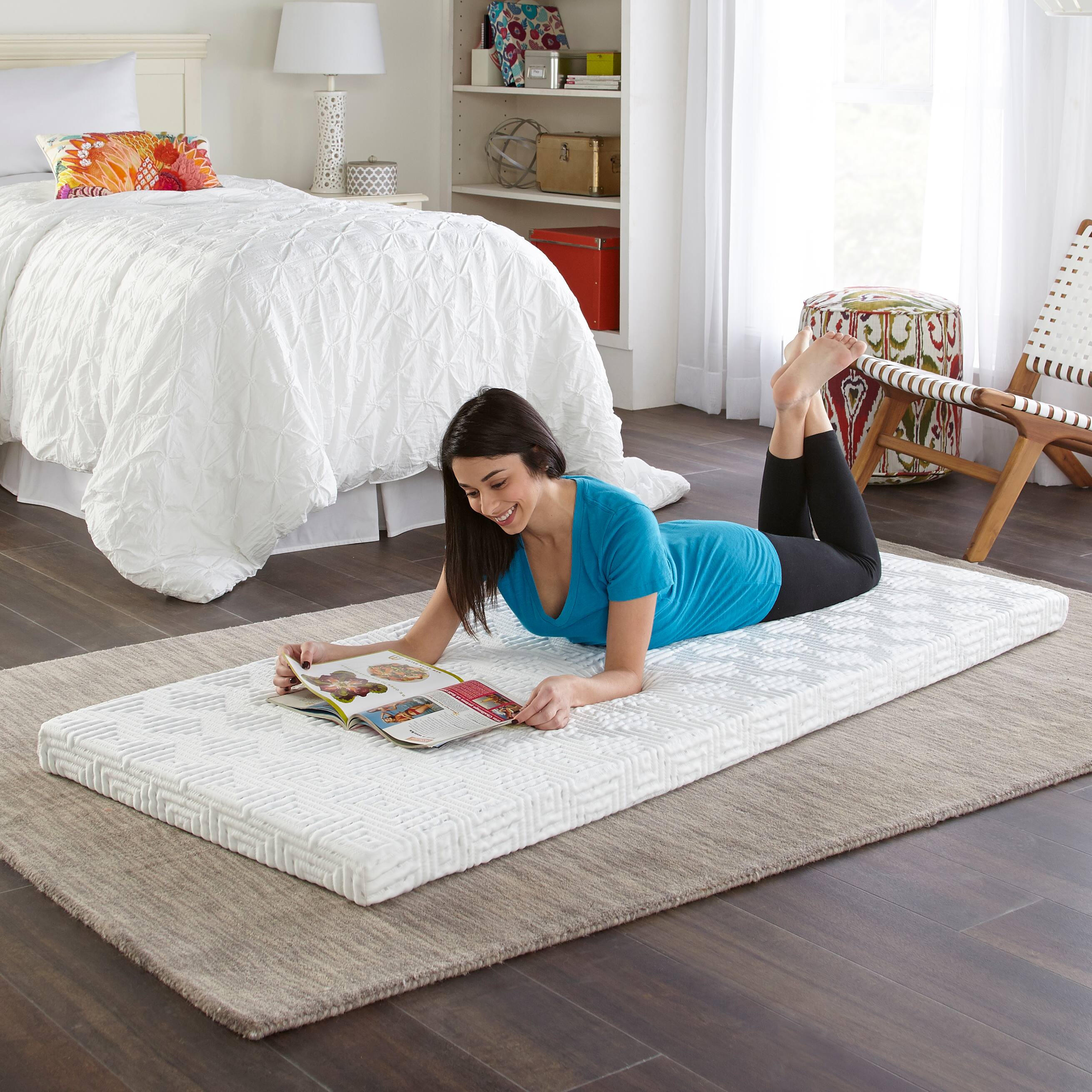 Front. Boyd Sleep - Foam Rollup Bed - White.