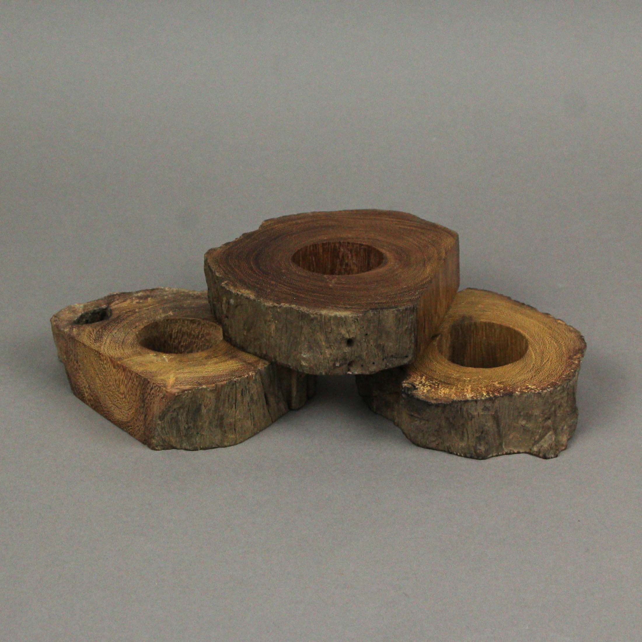 Alt View 2. Zeckos - Set of 8 Hand Crafted Natural Acacia Wood Slice Napkin Rings - Brown.