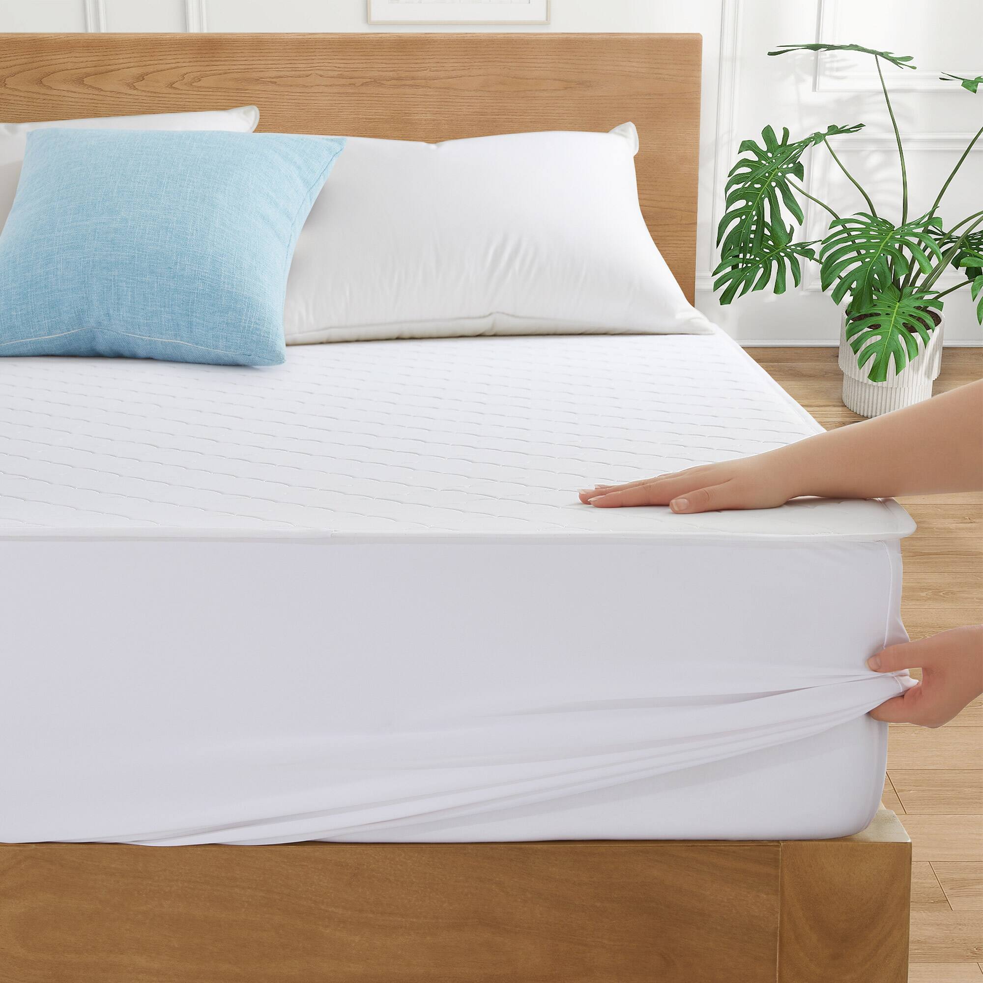 Angle. Peace Nest - Peace Nest Cooling Mattress Protector Cool-to-Touch Fabric with Deep Pocket, Full - White.