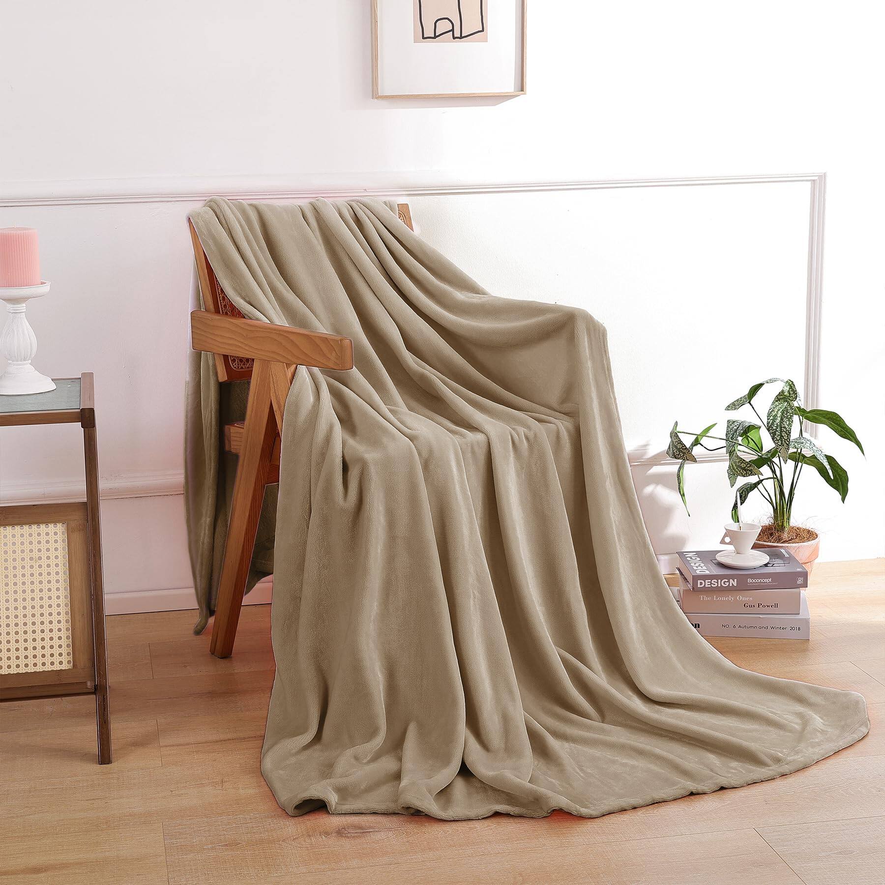 Paradigms Interiors - Gingerbread Throw Blanket For Couch Soft Cute Fuzzy Fruit Fleece Blankets Room Home Decor Gifts Women - Camel-Throw (50" x 60")