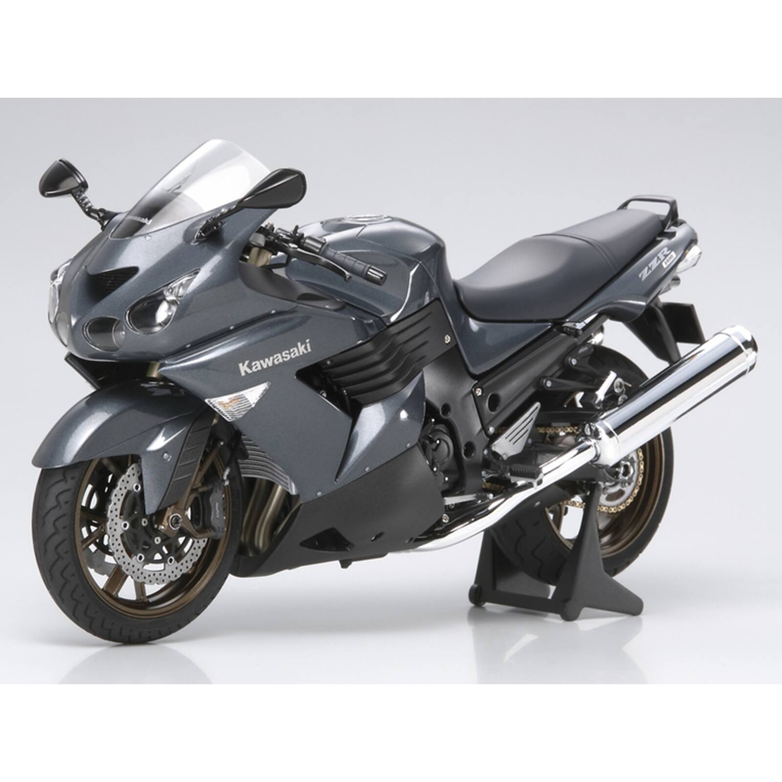 Kawasaki  
ZZR