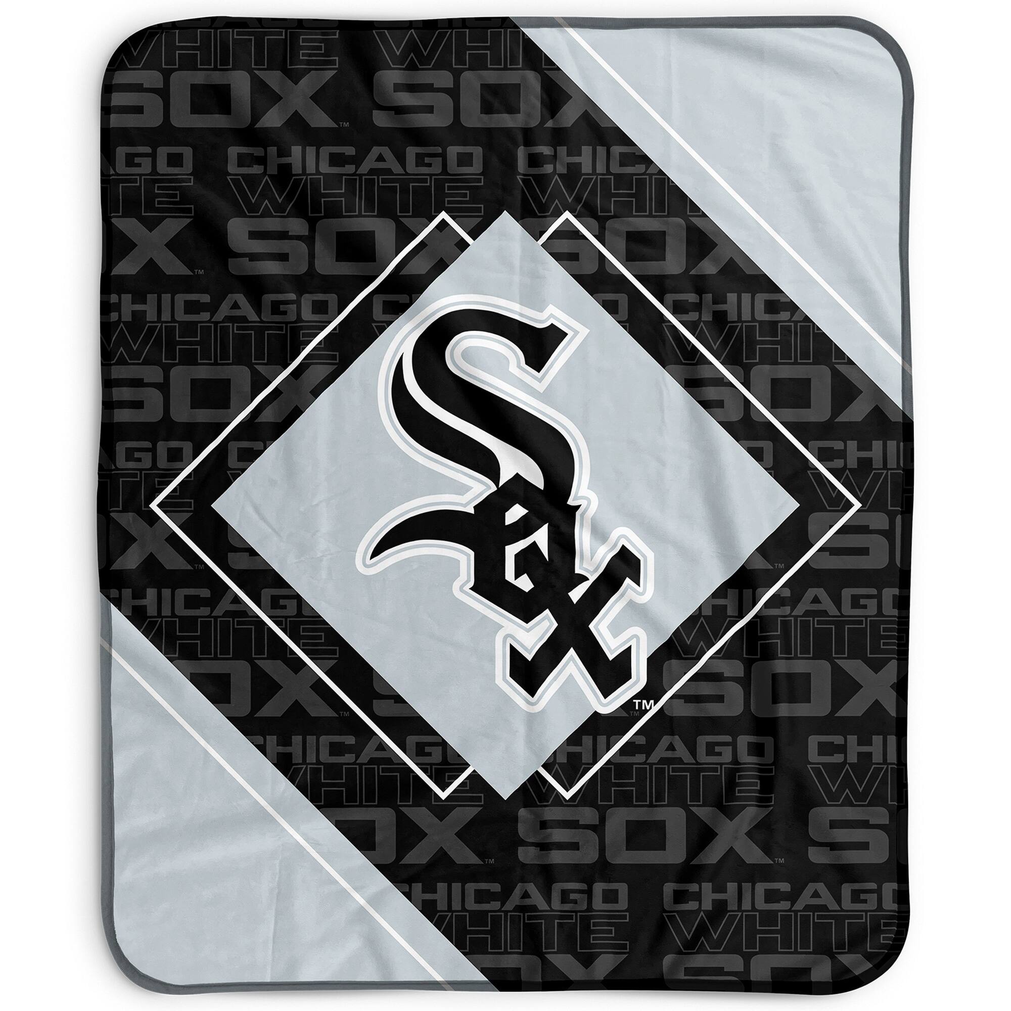 Pegasus - Chicago White Sox 50" x 60" Diamond Logo Fleece Blanket - Multicolor