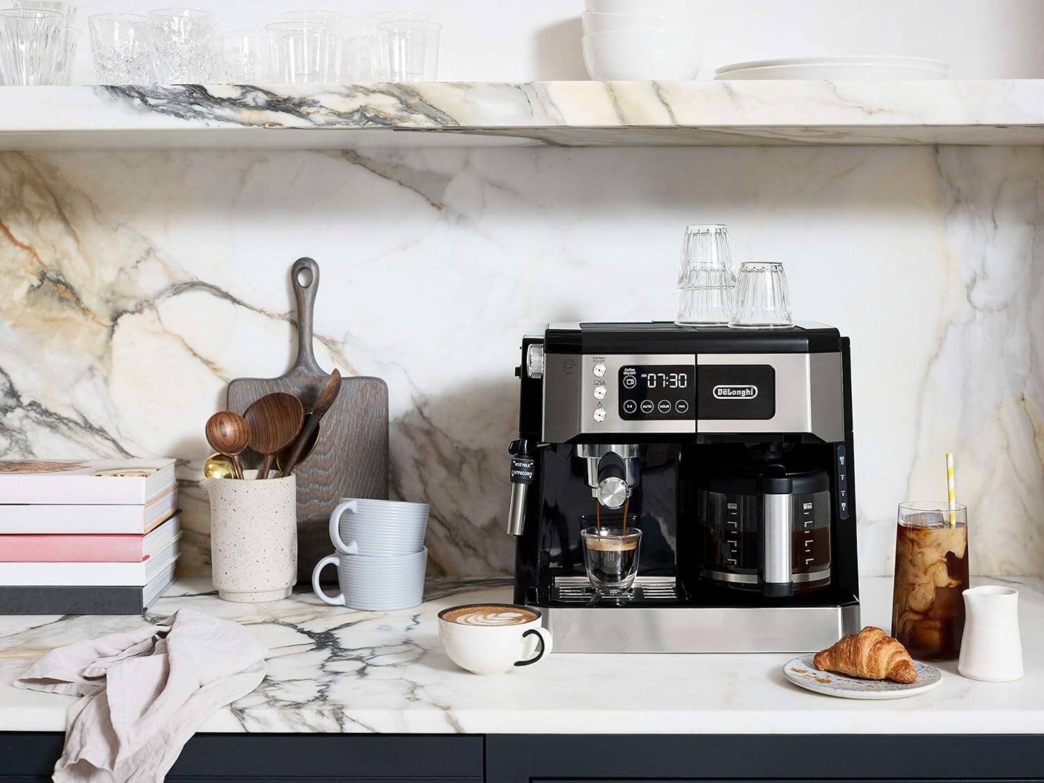 -07:30 DeLonghi
