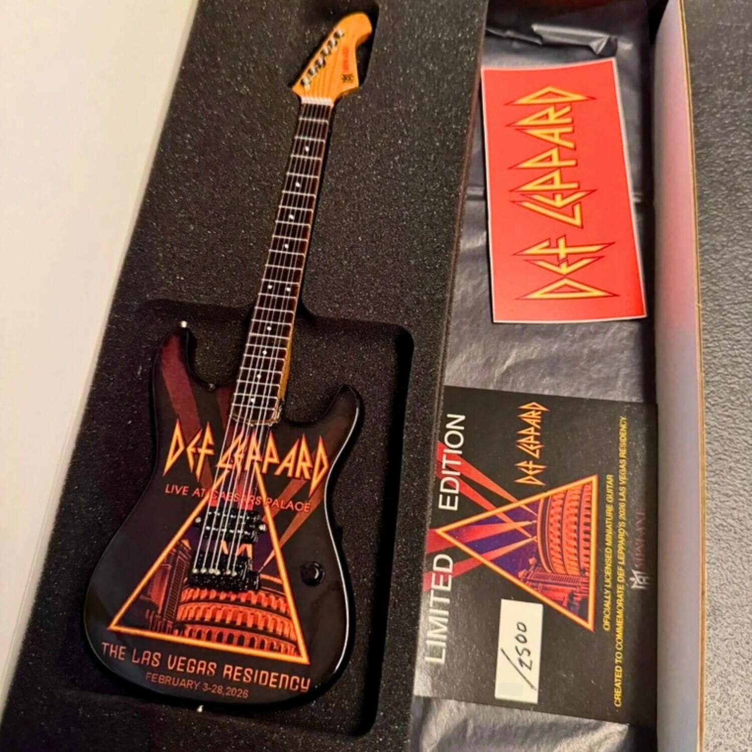 (AAA) X D Z4AAARD LIVE AT CAIS RSPALAOE THE LAS VEGAS FEBRUARY 3-28,2026 RESIDENCY EDITION LIMITED ZAAAAD 2500 RESIDENCY VEGAS GUITAR LAS 90DZ MINIATURE LEPPARO'S LICENSED DEF OFICIALLY COMMEMORATE TO CREATED