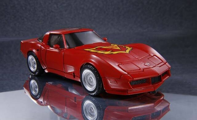 Alt View 6. Transformers - MP-26 Road Rage Red Tracks | Transformers Masterpiece.