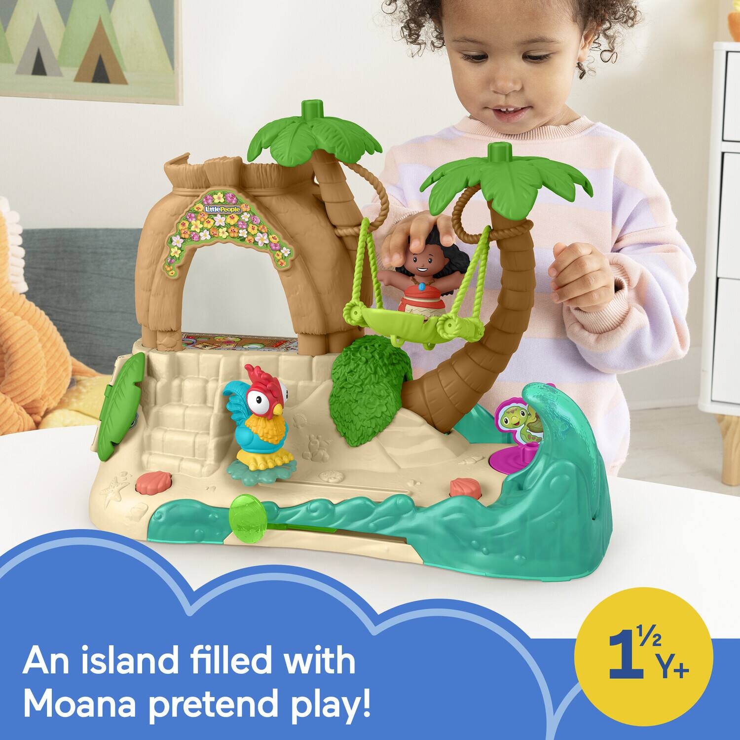 An island filled with Moana pretend play!  
1½ Y+