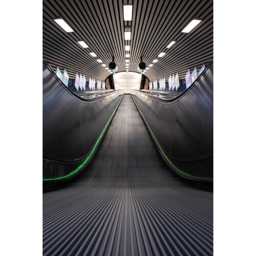 Alt View 4. Sigma - Sigma 15mm f/1.4 DC Contemporary Lens for RF Mount w/ Advanced Accessory and Travel Bundle | 406972 | 15mm Lens for RF - Black.