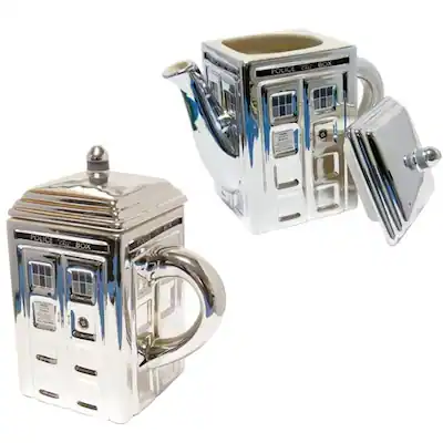 POLICE BOX POLICE BOX