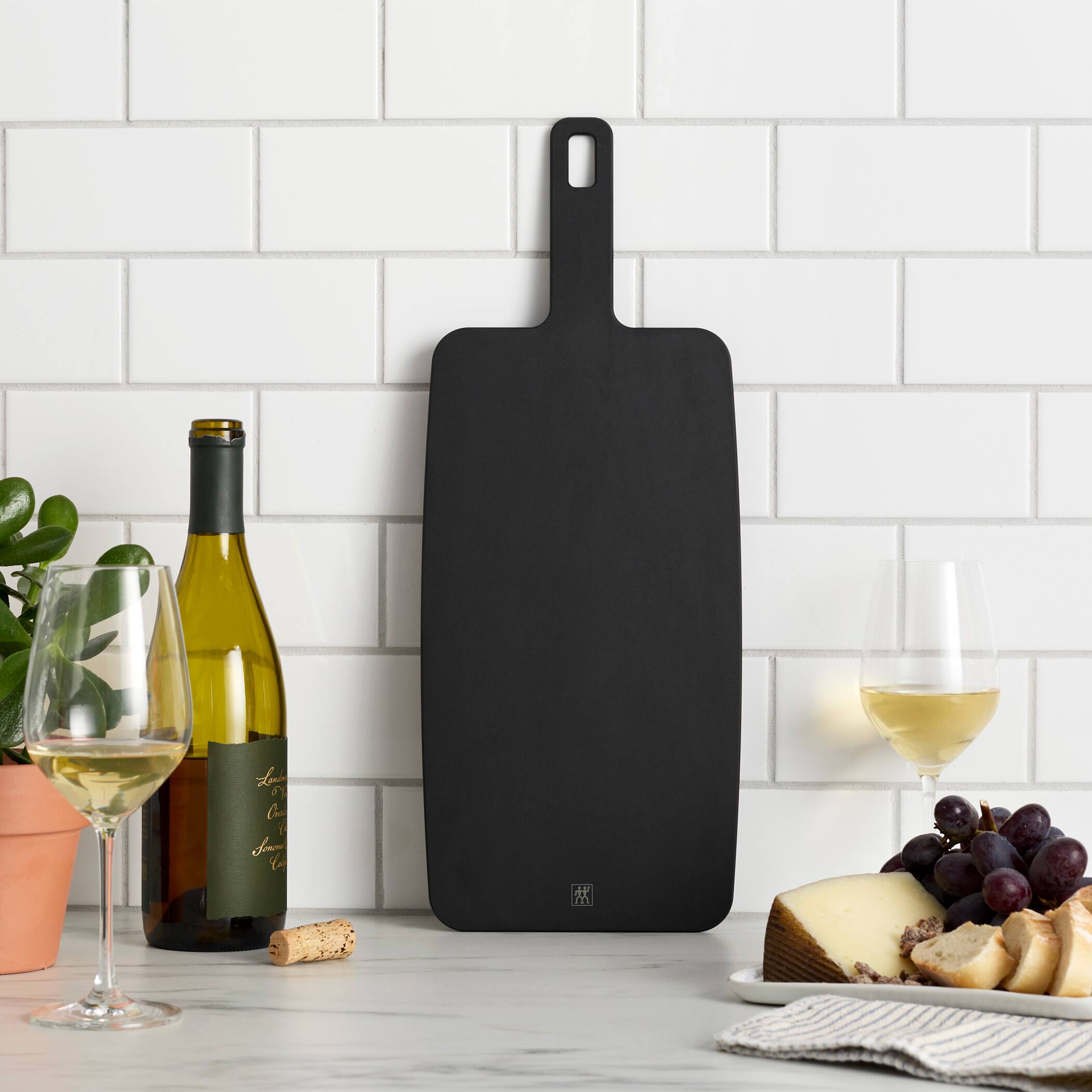 Alt View 4. ZWILLING - ZWILLING Plant Fiber 19-in x 7.5-in Cutting Board with Handle- Slate - Slate.