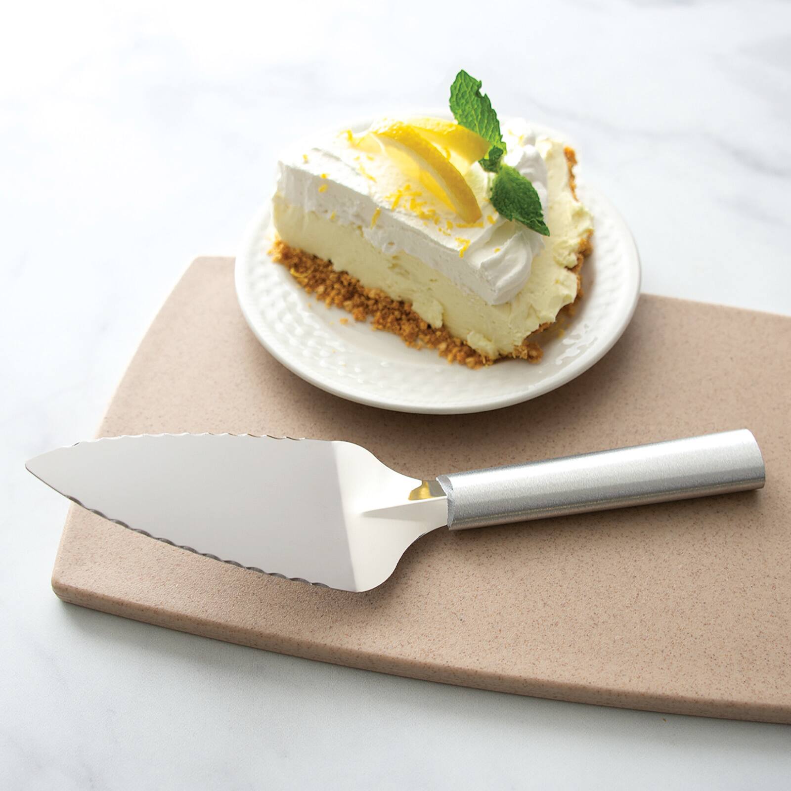 Alt View 4. Rada - 2 Piece Pie and Dessert Serving Set with Gift Box, Silver Handles - Silver.