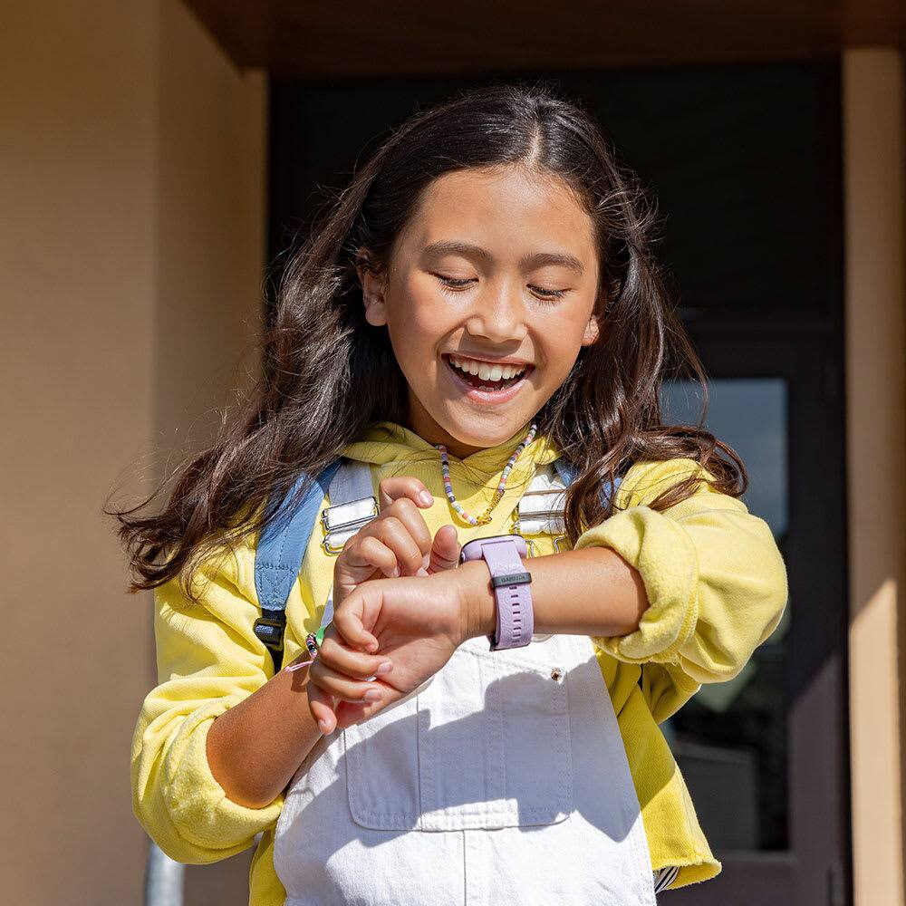 Alt View 1. Garmin - Bounce Kids Smartwatch Two-Way Text & Voice Messaging Location Track - Lilac Floral.