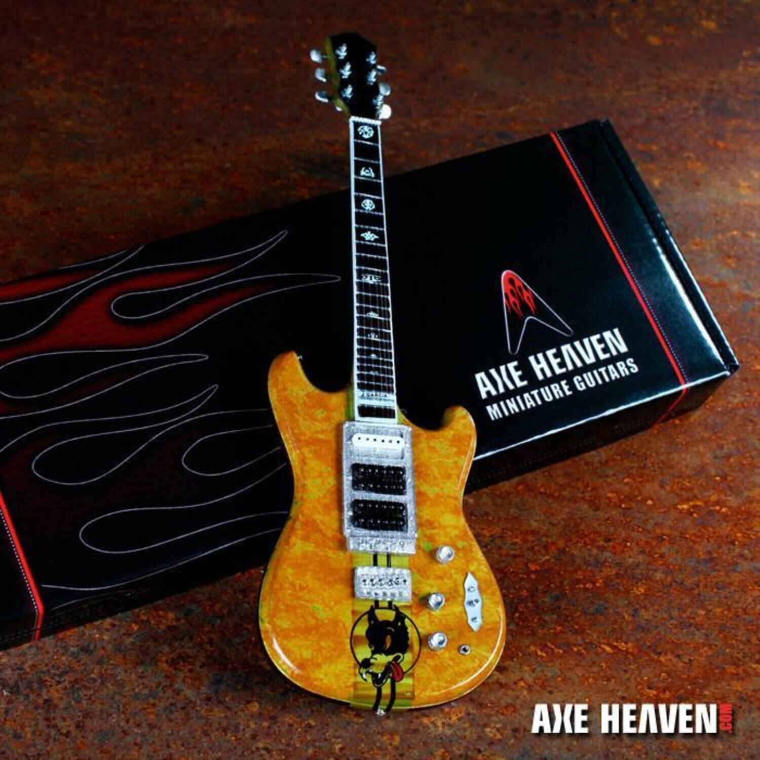 AXE HEAVEN  
MINIATURE GUITARS  

AXE HEAVEN
