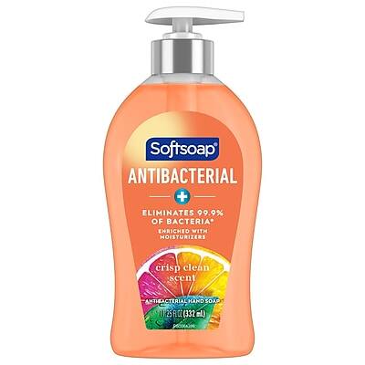 Softsoap ANTIBACTERIAL  
ELIMINATES 99.9% OF BACTERIA*  
ENRICHED WITH MOISTURIZERS  
crisp clean scent  
ANTIBACTERIAL HAND SOAP  
25 R C2 (332 ml)