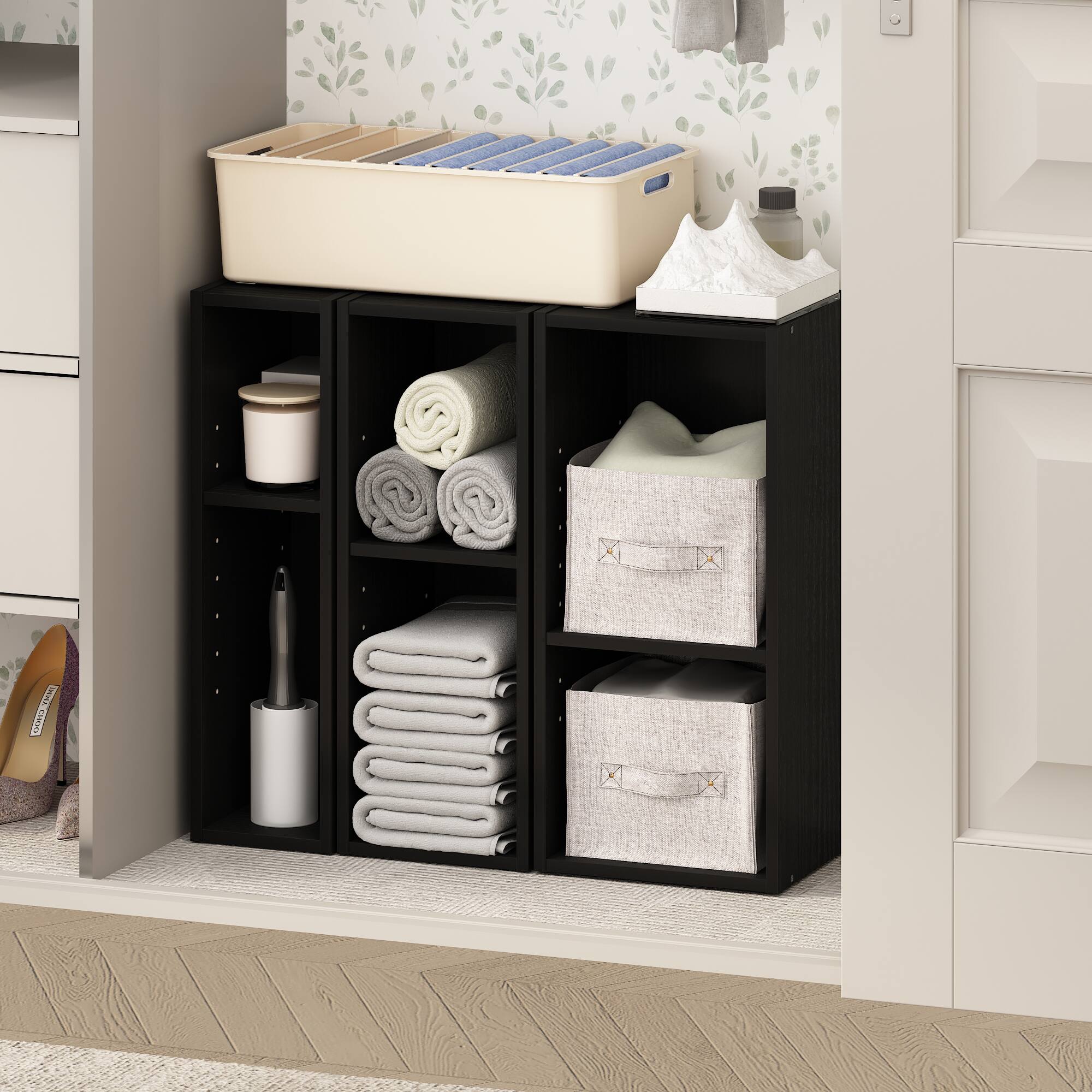 The text in the image is:

"COLLENA"