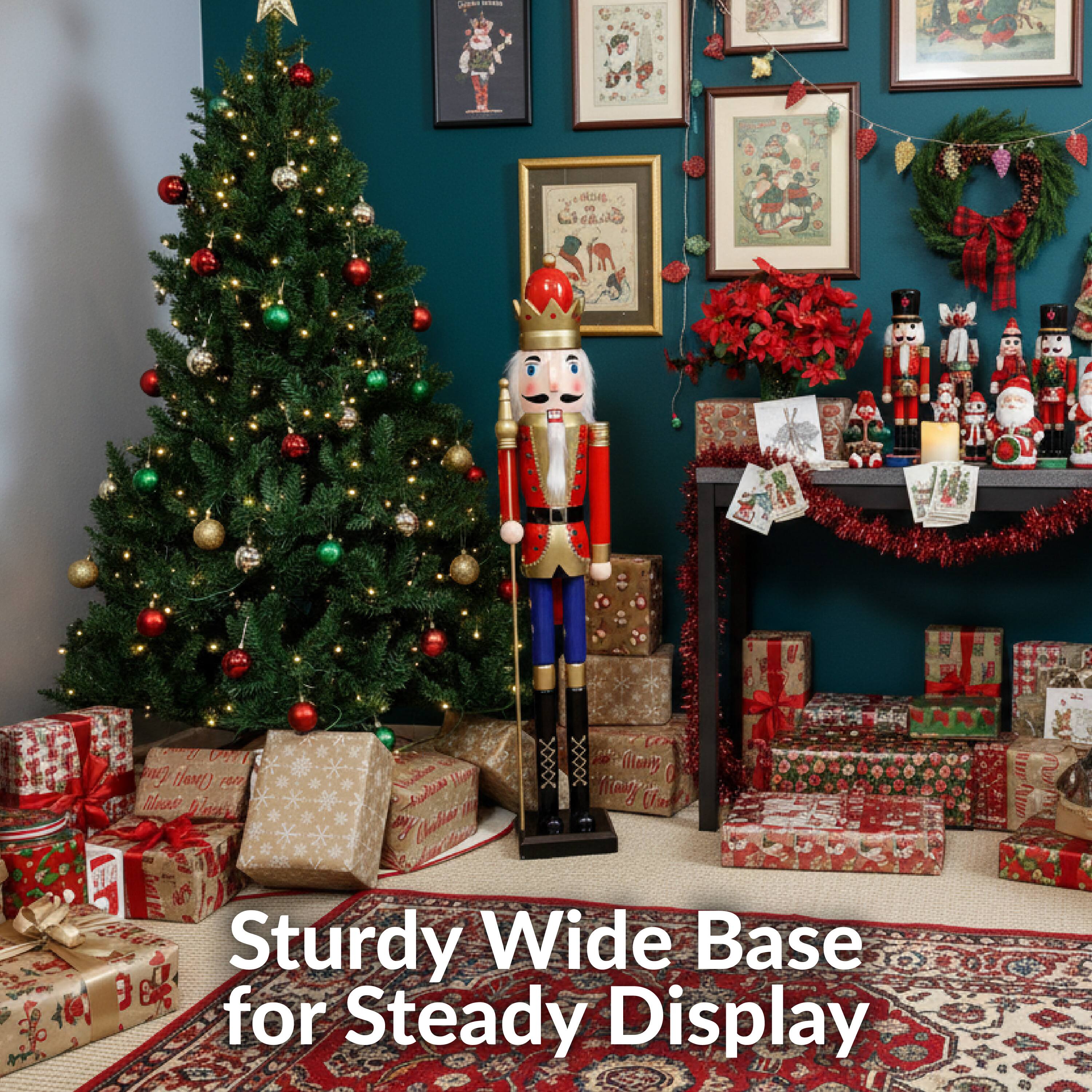 Sturdy Wide Base for Steady Display