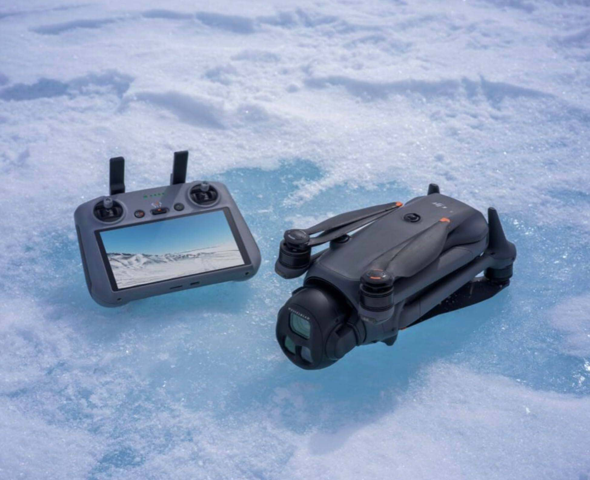 Back. DJI - Mavic 4 Pro Drone with Fly More Combo (DJI RC 2) CP.MA.00000848.01.