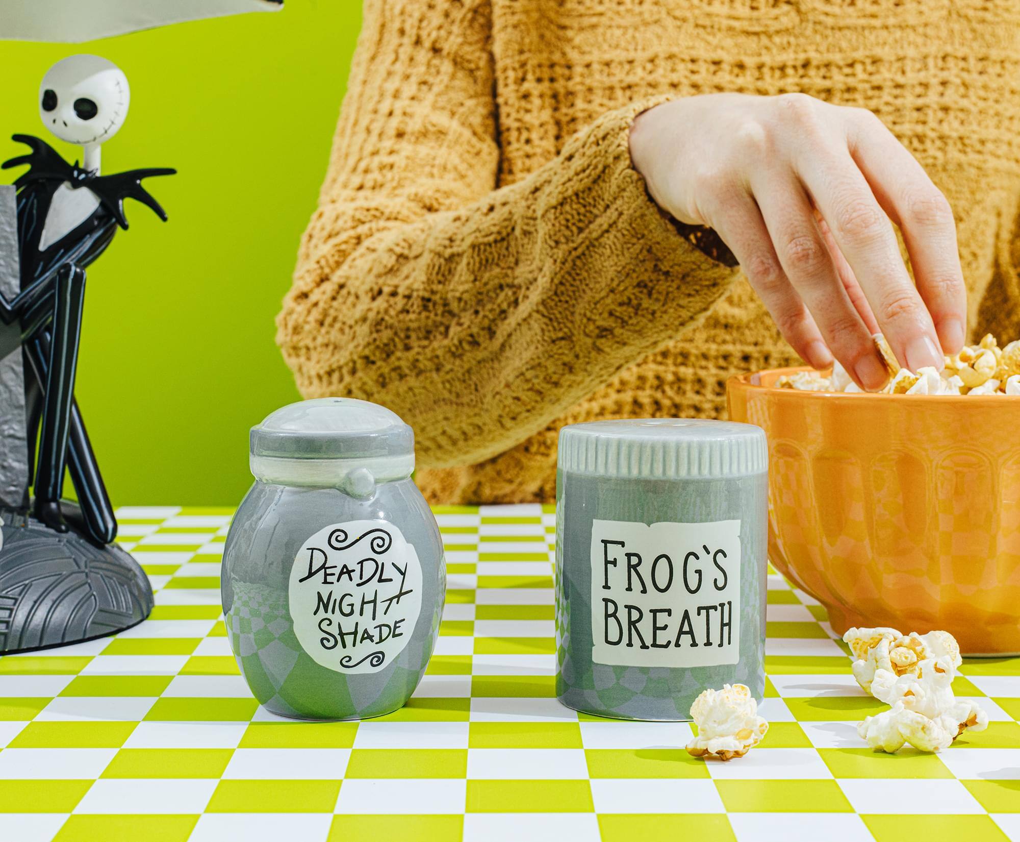 DEADLY NIGHT SHADE  
FROG'S BREATH