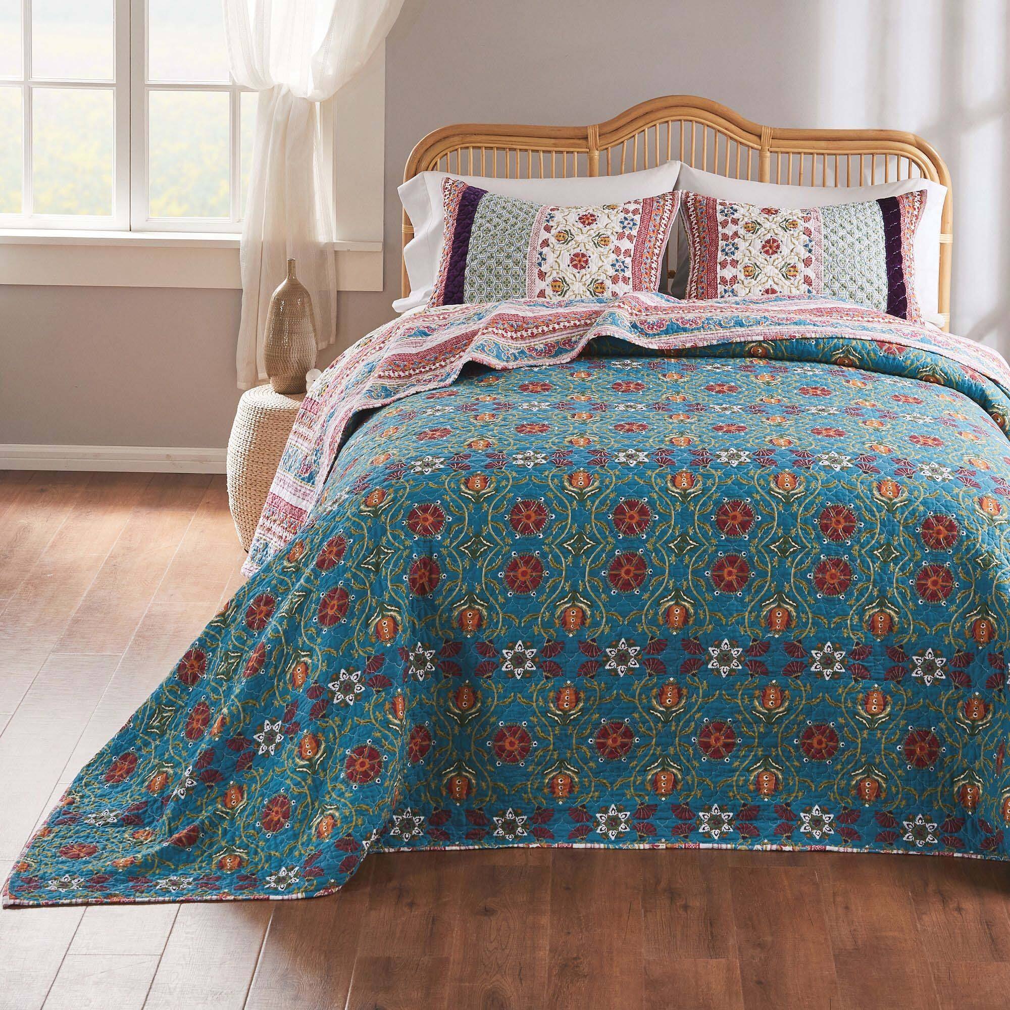 Alt View 2. Greenland Home Fashions - Greenland Home Fashions Thalia Cotton Boho-Style Bedspread Se 3-Piece King/California King Blue - Multicolor.