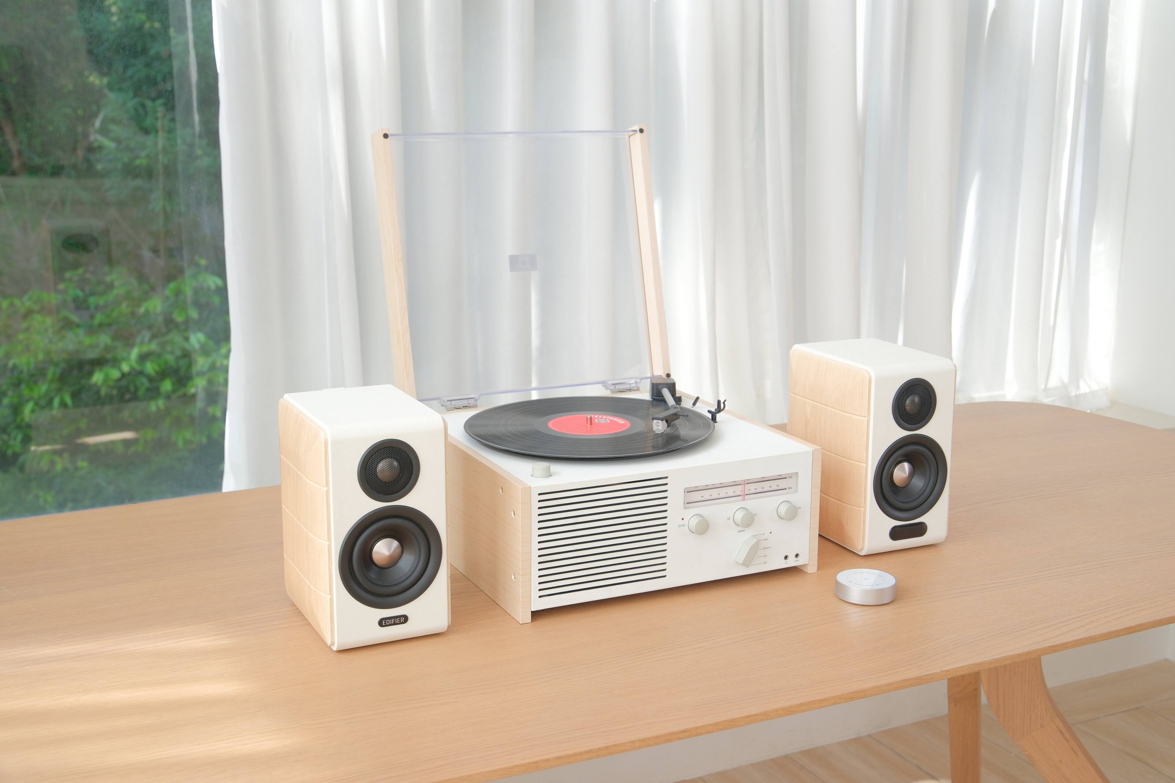 Alt View 12. Edifier - S880DBMKII Hi-Res 2.0 Bookshelf Speakers (Pair) - White.