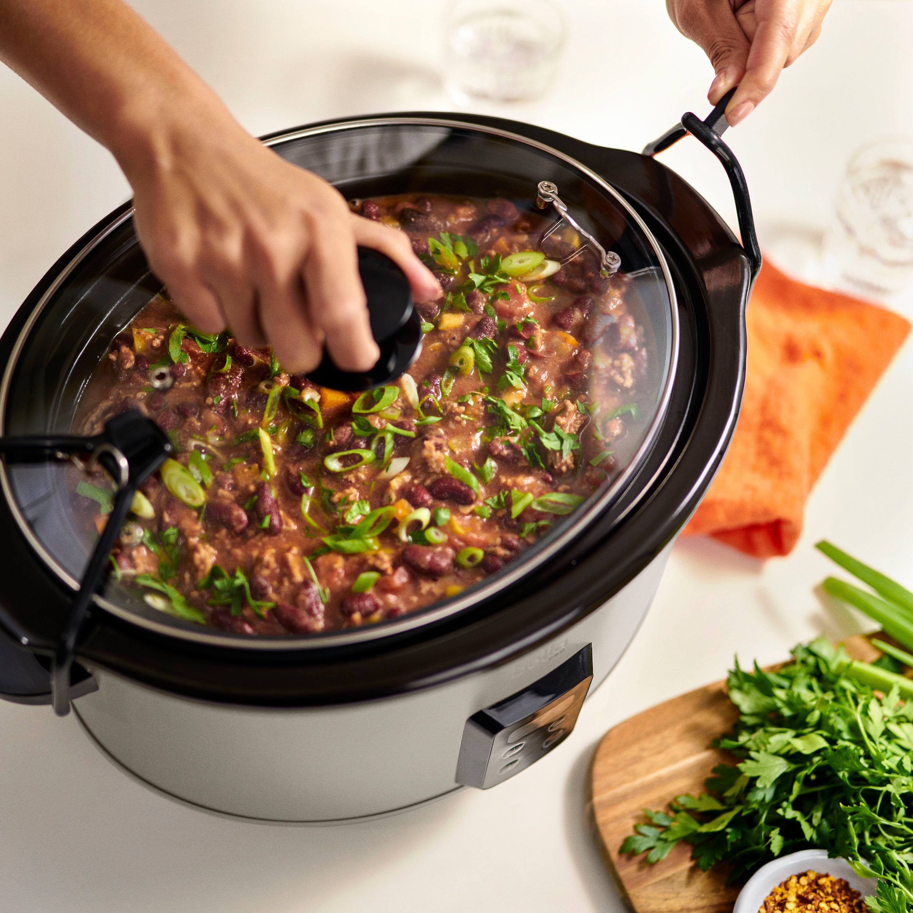 Alt View 11. bella PRO - 5-qt. Programmable Slow Cooker - Oatmilk.