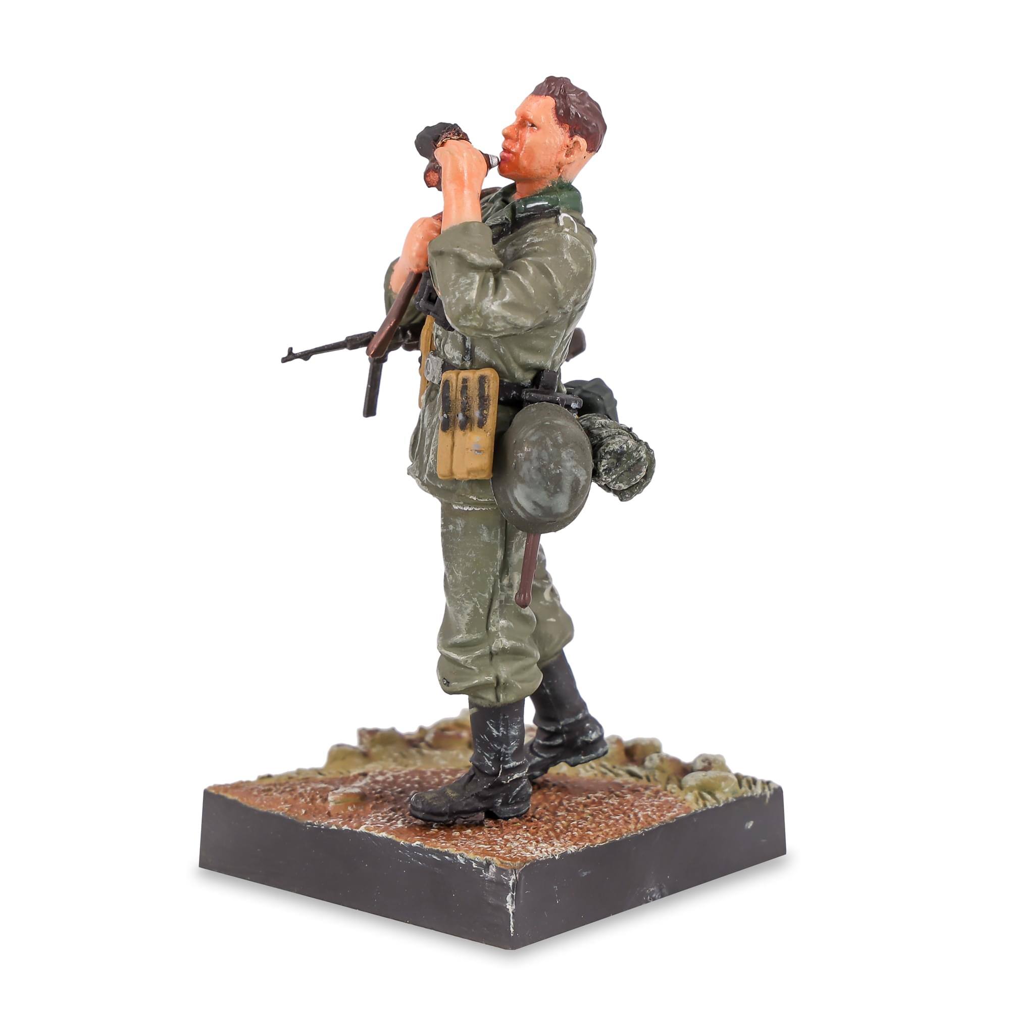 Alt View 10. Dragon Models - 1:35 Combat Figure Series 3 Wehrmacht Infantry Barbarossa '41 Figure C - multi-colored.
