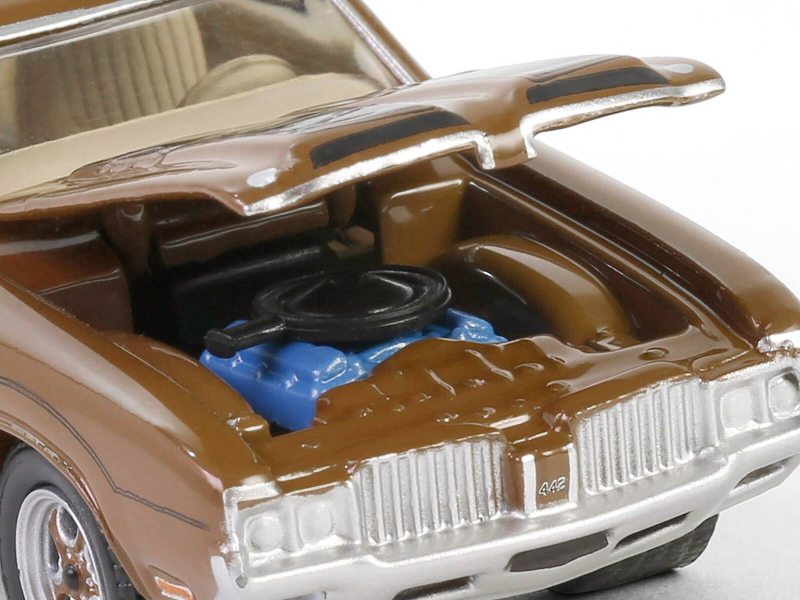 Angle. Greenlight - 1972 Oldsmobile 442 Brown with Black Stripes "The Complete Escape Machine" "Vintage Ad Cars" Series 11 1/64 - Brown with Black Stripes.