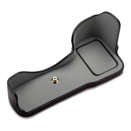 Front. Focus Electronics - Leather Camera Case for A7RM3 and A7M3 (Black).