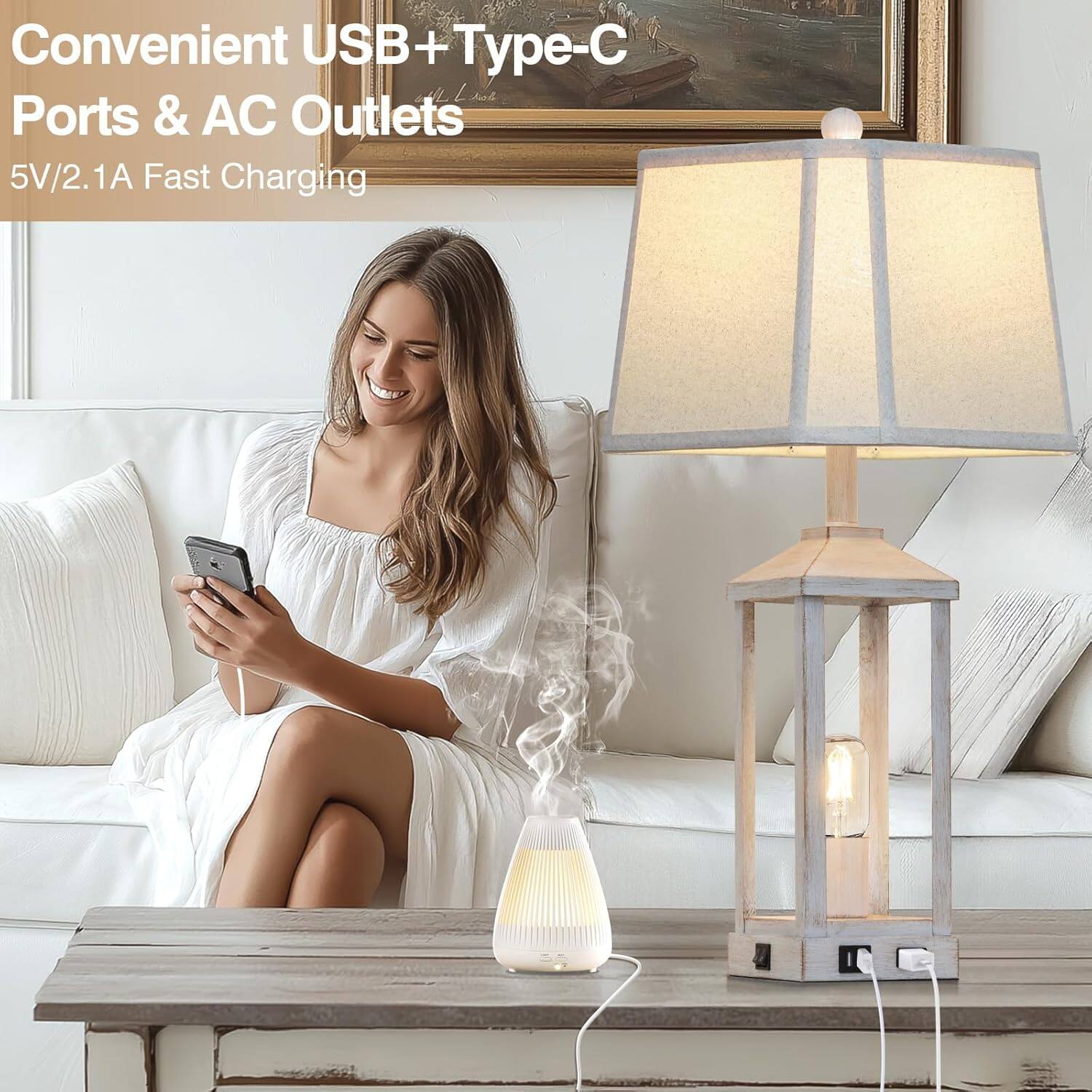 Convenient USB+Type-C Ports & AC Outlets  
5V/2.1A Fast Charging