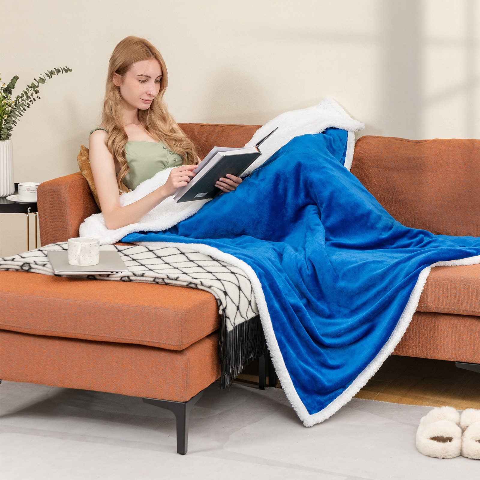 Alt View 12. Costway - 60'' x 50''Heated Blanket Throw with 10 Heat Levels & 9 Hours Shut-off - Blue.