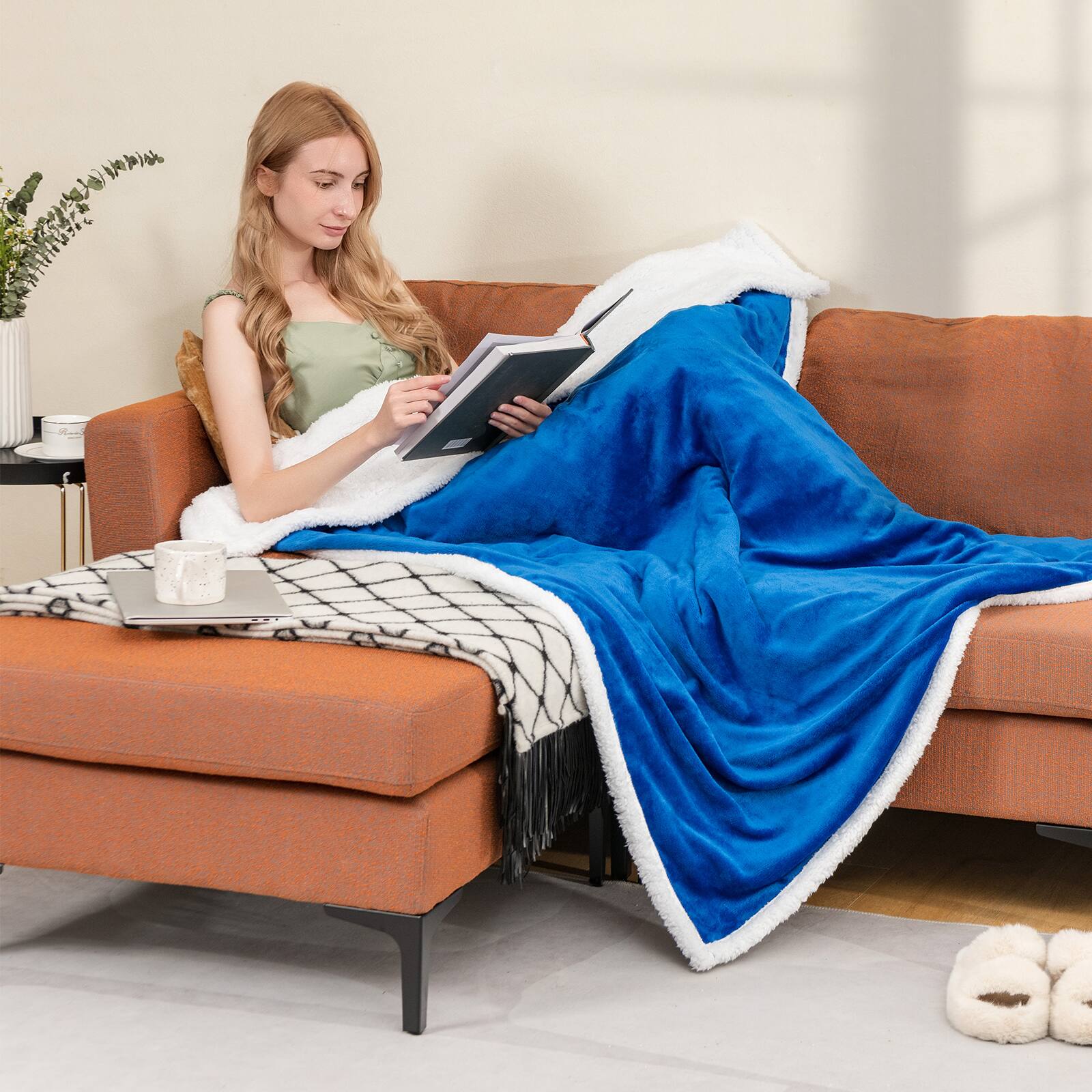 Alt View 12. Costway - 60'' x 50''Heated  Blanket Throw with 10 Heat Levels & 9 Hours Shut-off - Blue.