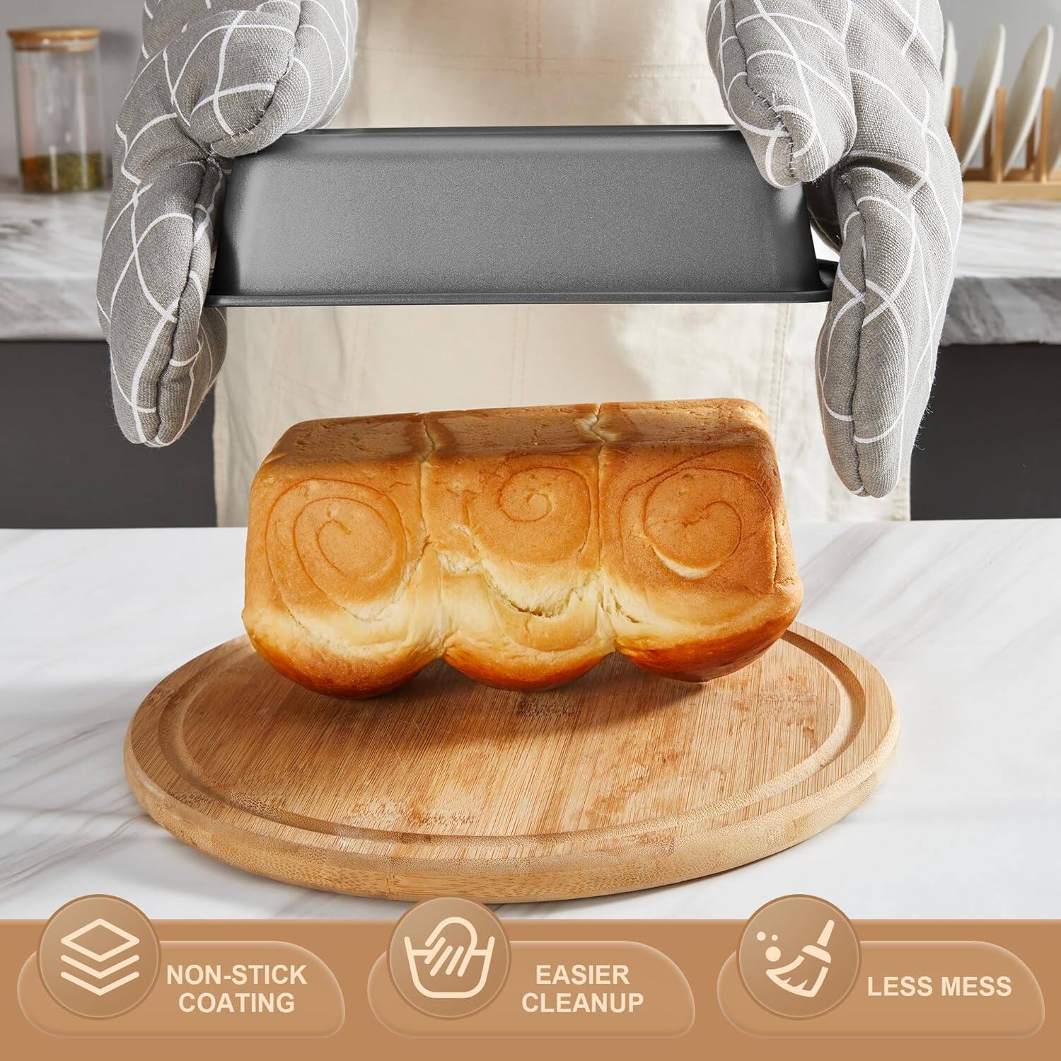 NON-STICK COATING  
EASIER CLEANUP  
LESS MESS