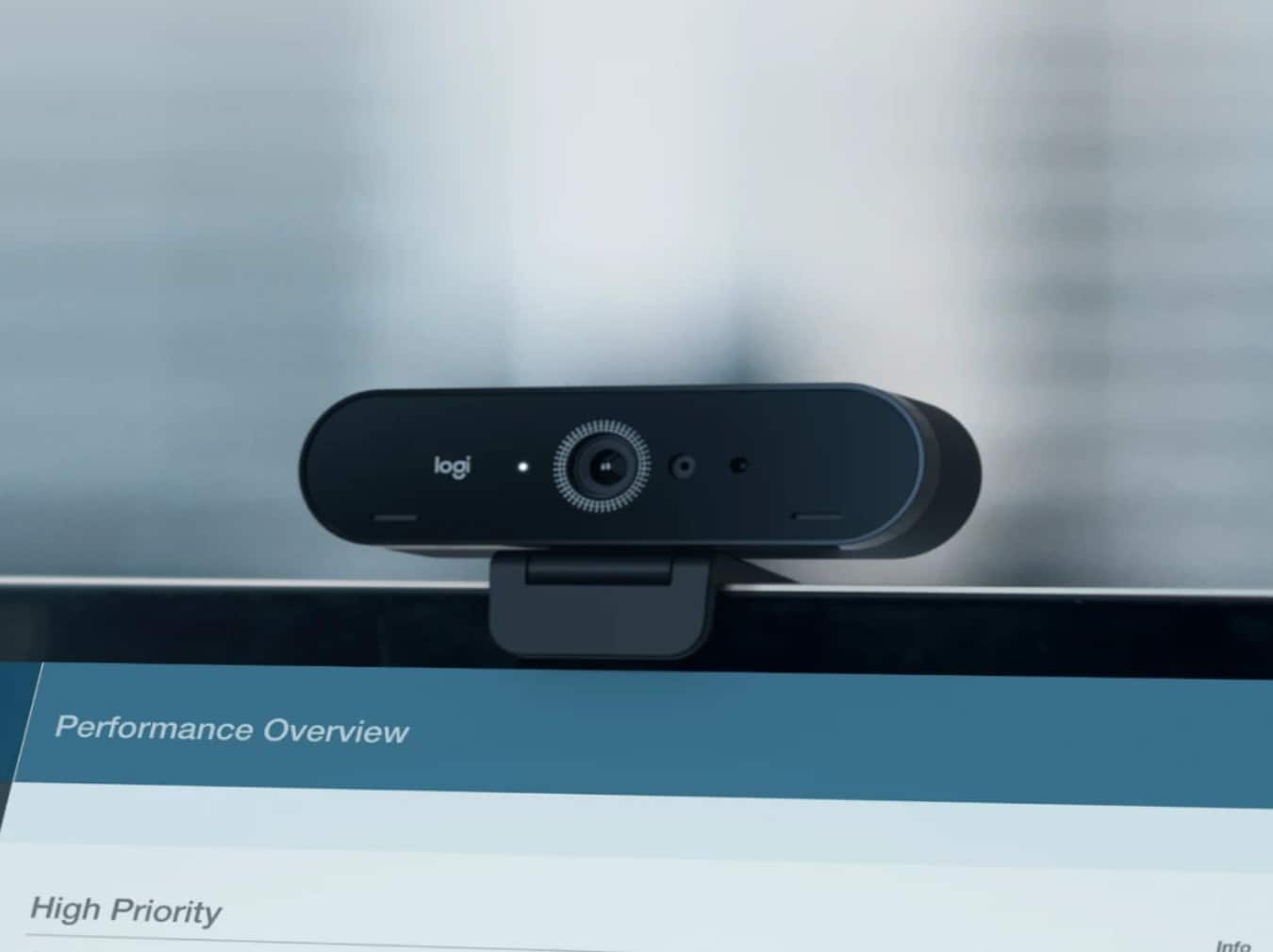 Alt View 11. Logitech - Brio Ultra HD Pro 4096 x 2160 Business Webcam with RightLight 3 and Noise-Cancelling Dual Mics - Black.