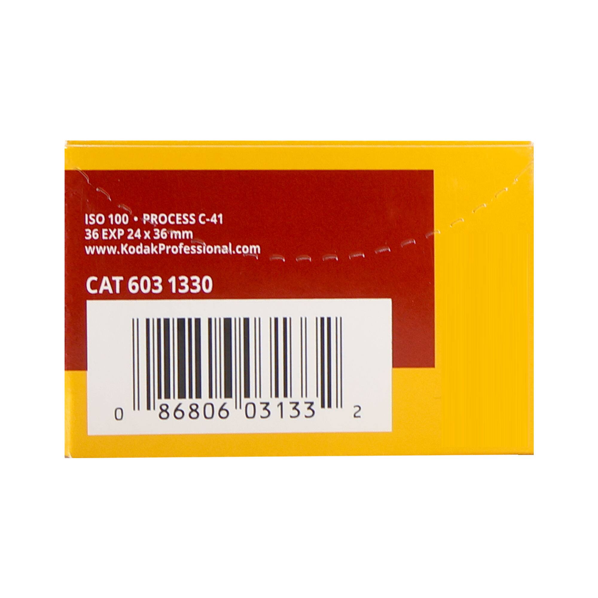 ISO 100 • PROCESS C-41  
36 EXP 24 x 36 mm  
www.KodakProfessional.com  

CAT 603 1330  

0 86806 03133 2