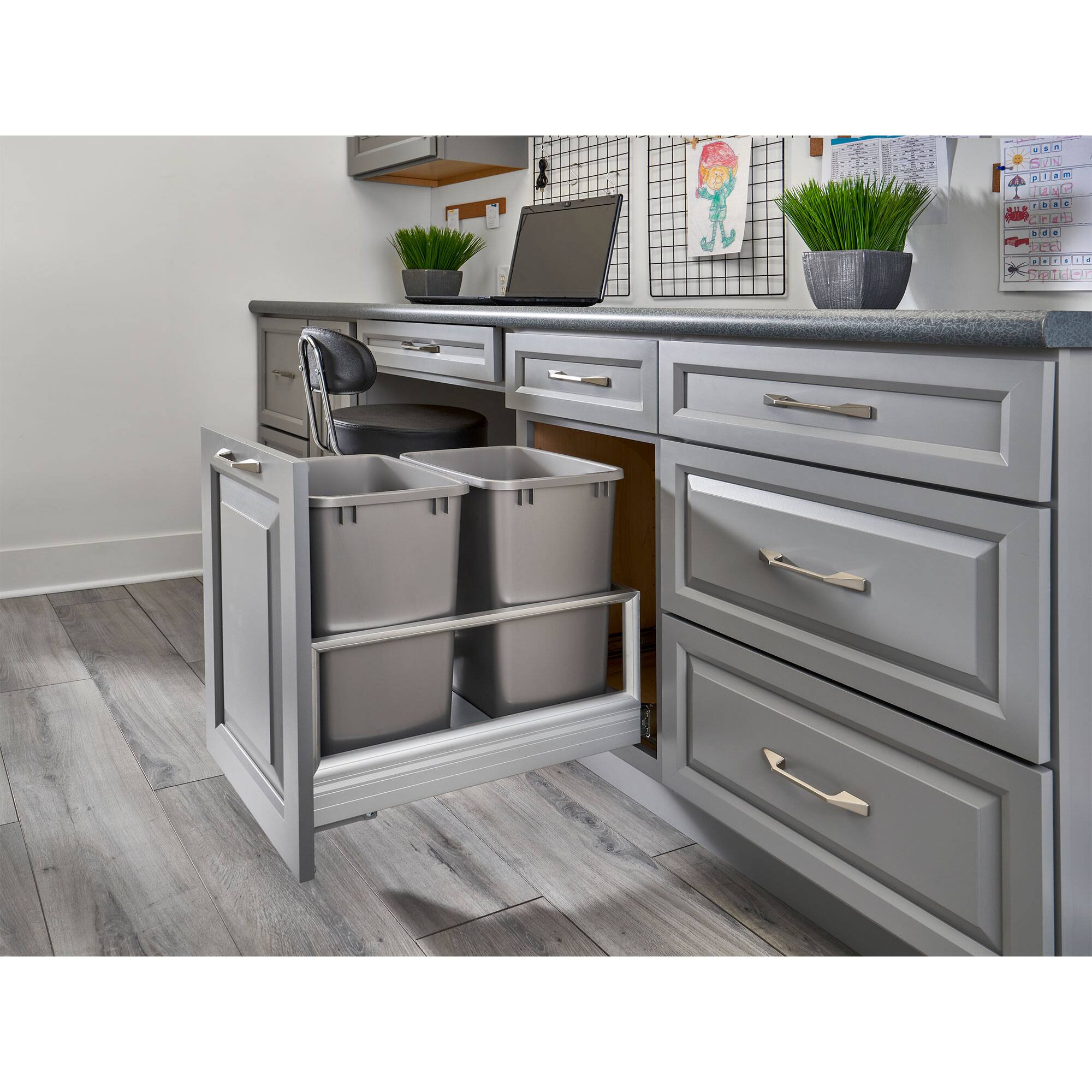 MO. SIN PIO-  
UN E H Jeac - a d F - .. CO000O