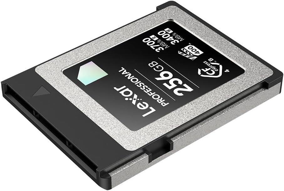 M S R 3400 MB/s 3700 MB/s C 400 A GB Express 4 PROFESSIONAL 256