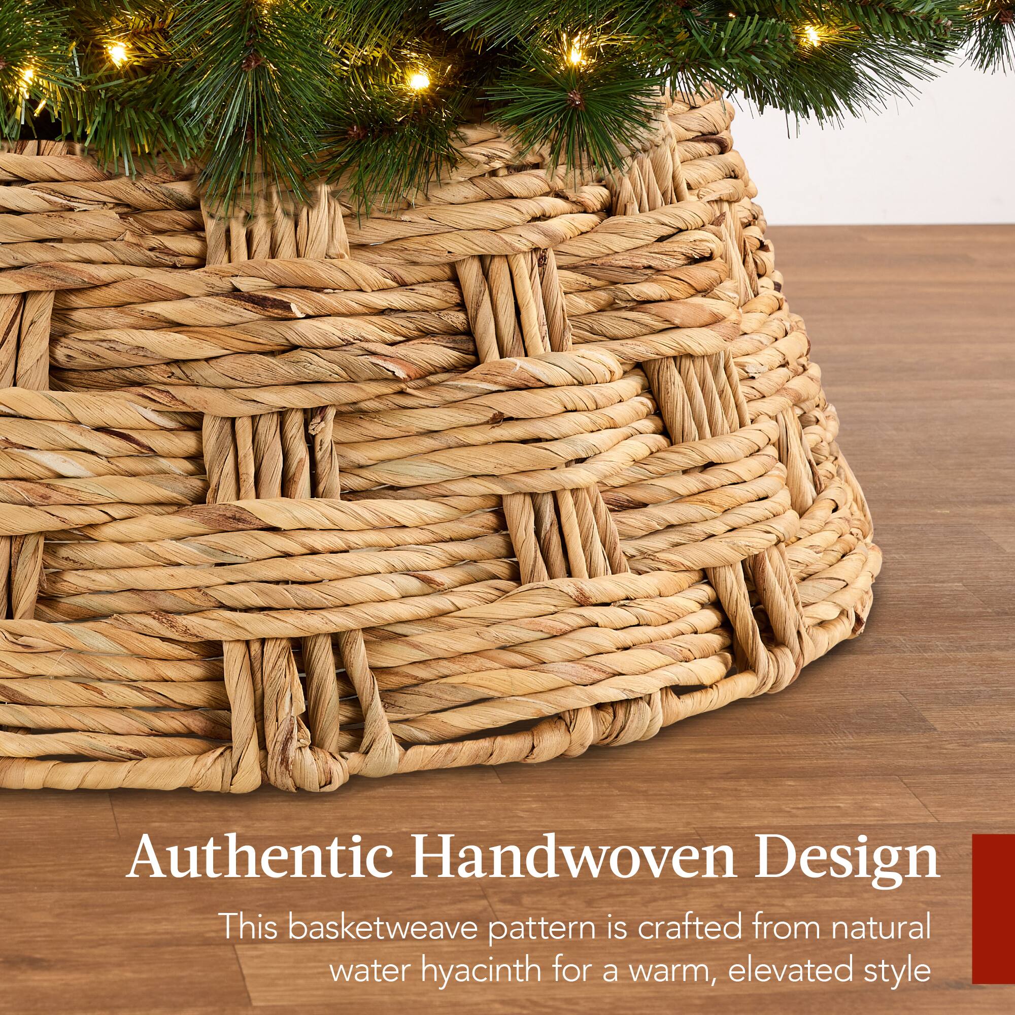 Authentic Handwoven Design

This basketweave pattern is crafted from natural water hyacinth for a warm, elevated style.