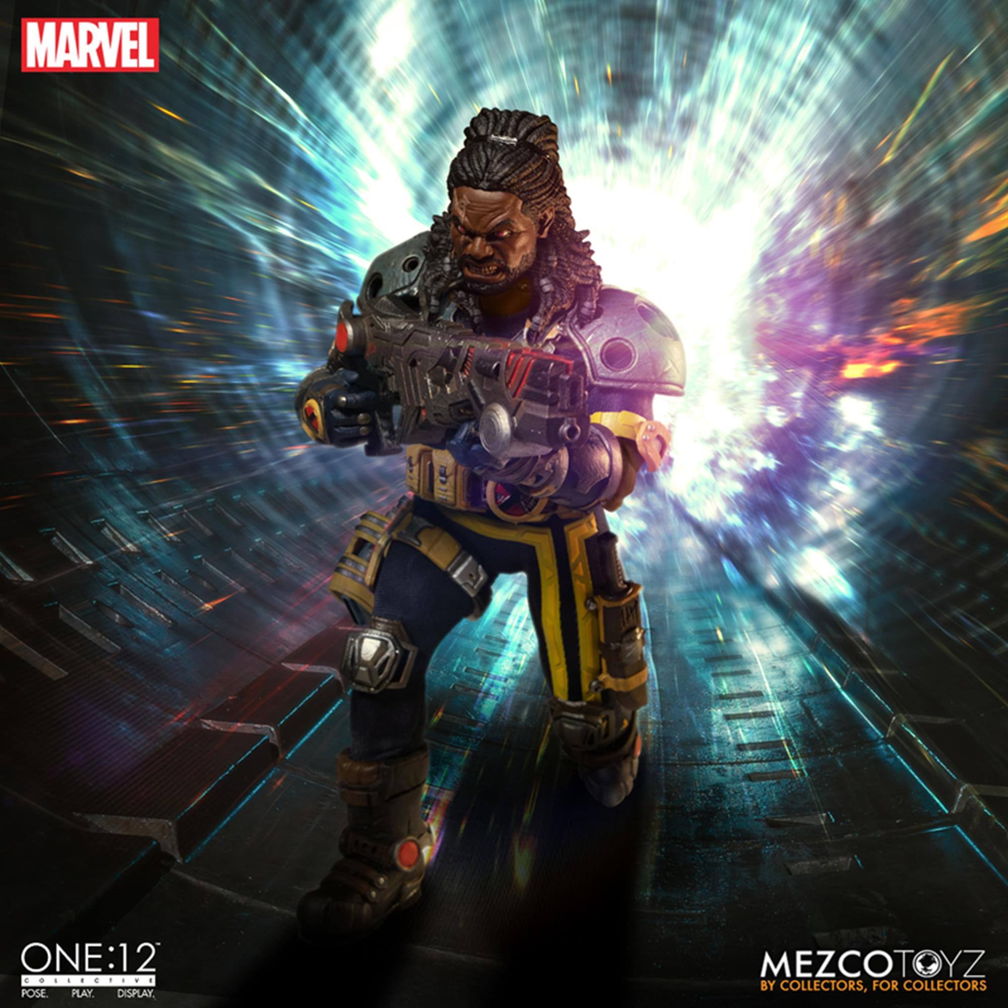MARVEL ONE:12  
POSE PLAY DISPLAY  
MEZCOTOYZ BY COLLECTORS, FOR COLLECTORS