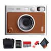 FUJIFILM INSTAX HYBRID SYSTEM
ON/OFF
RANGE 0.1m - ∞
INSTAX LENS 28mm F2.0
mini instax Evo
microSD microSDHC microSDXC ADAPTER
32GB
2 H9 @ 0 A1
KAVE