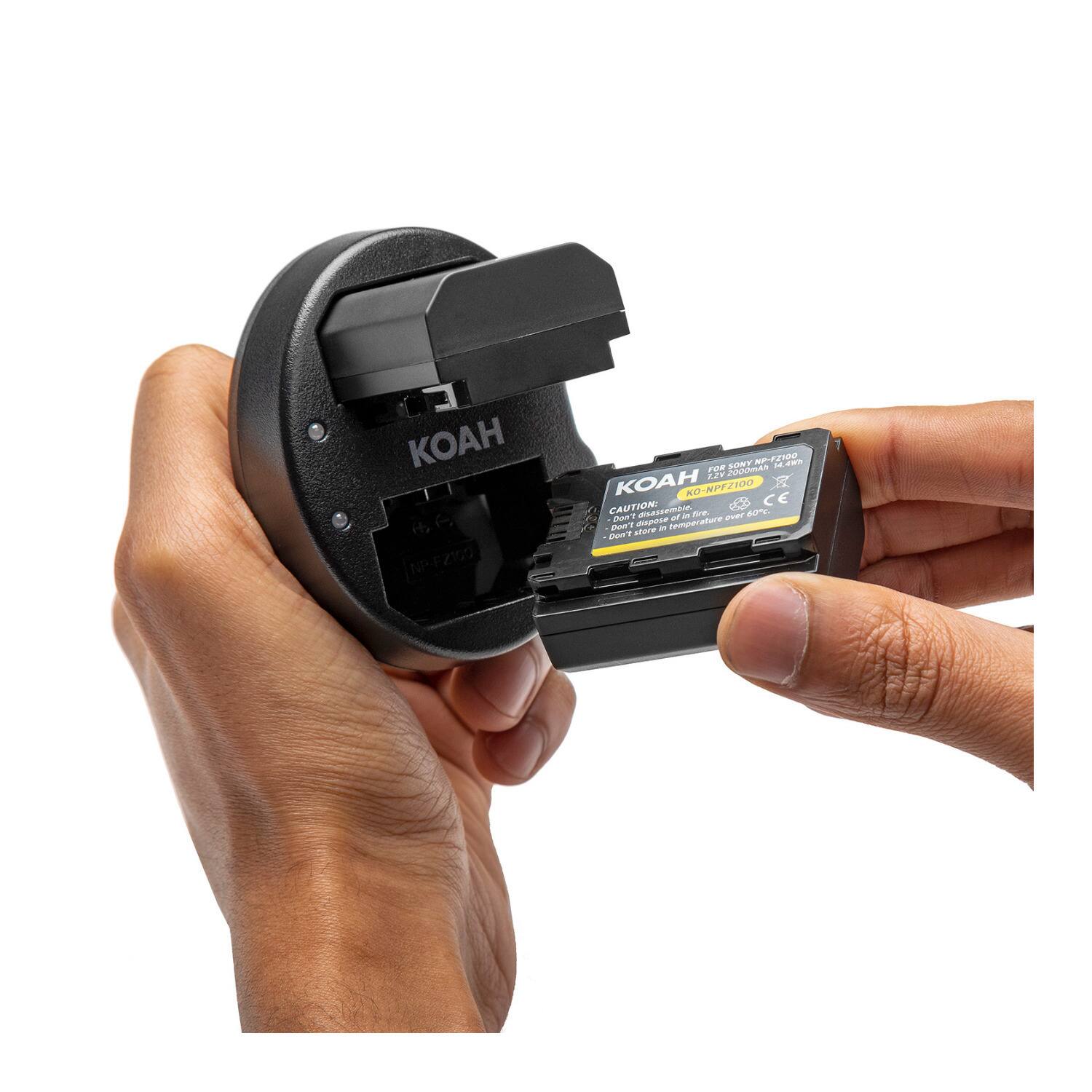 KOAH NP-FZ100  
CAUTION:  
- Don't disassemble or modify.  
- Don't expose to fire or high temperature.  
- Don't store in temperature over 60°C.  
- Don't store in temperature below -20°C.  
CE  
DART  
NP-FZ100  
14.8V 2800mAh