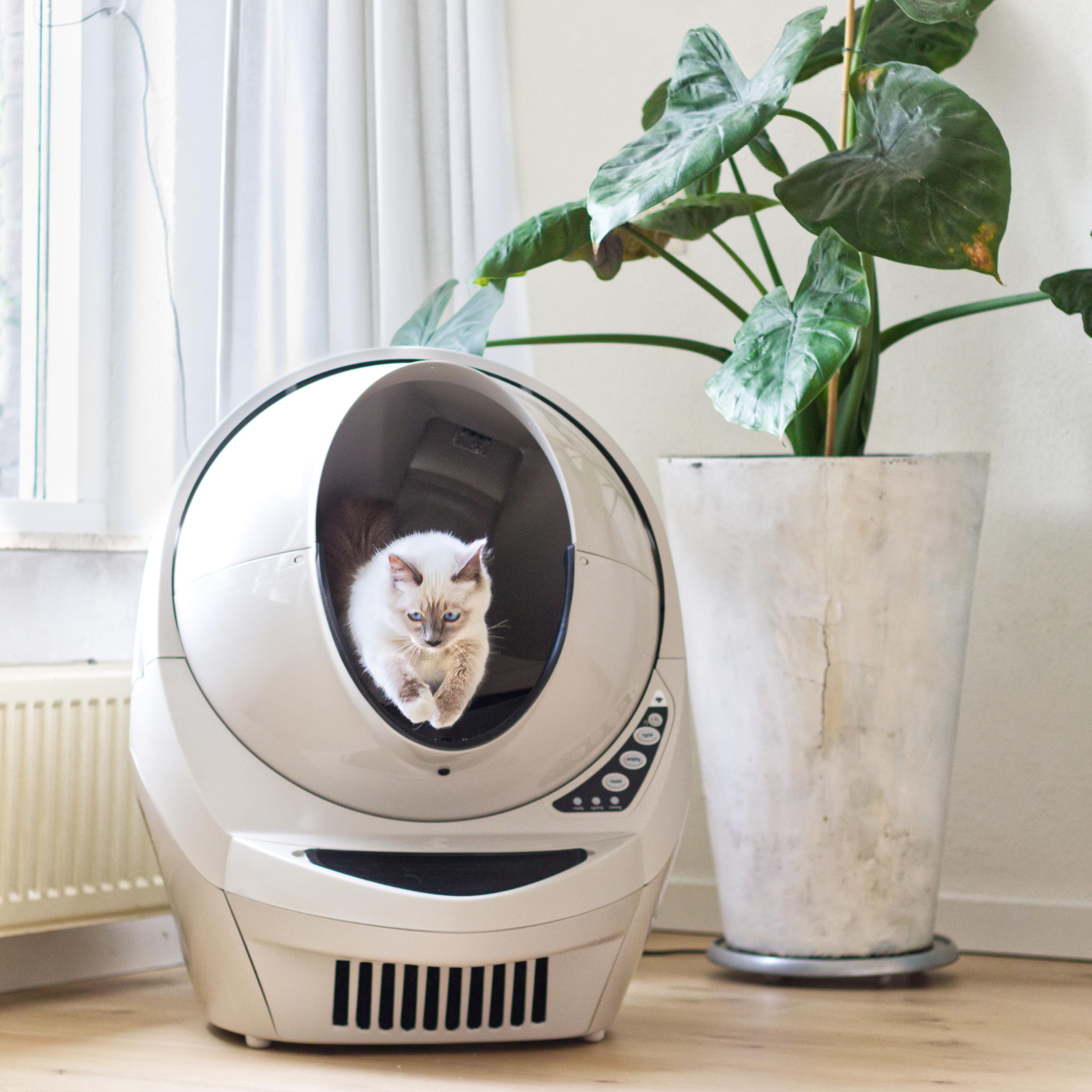 Alt View Zoom 15. Whisker - Litter-Robot 3 Connect - Smart Self-Cleaning Litter Box - Beige.