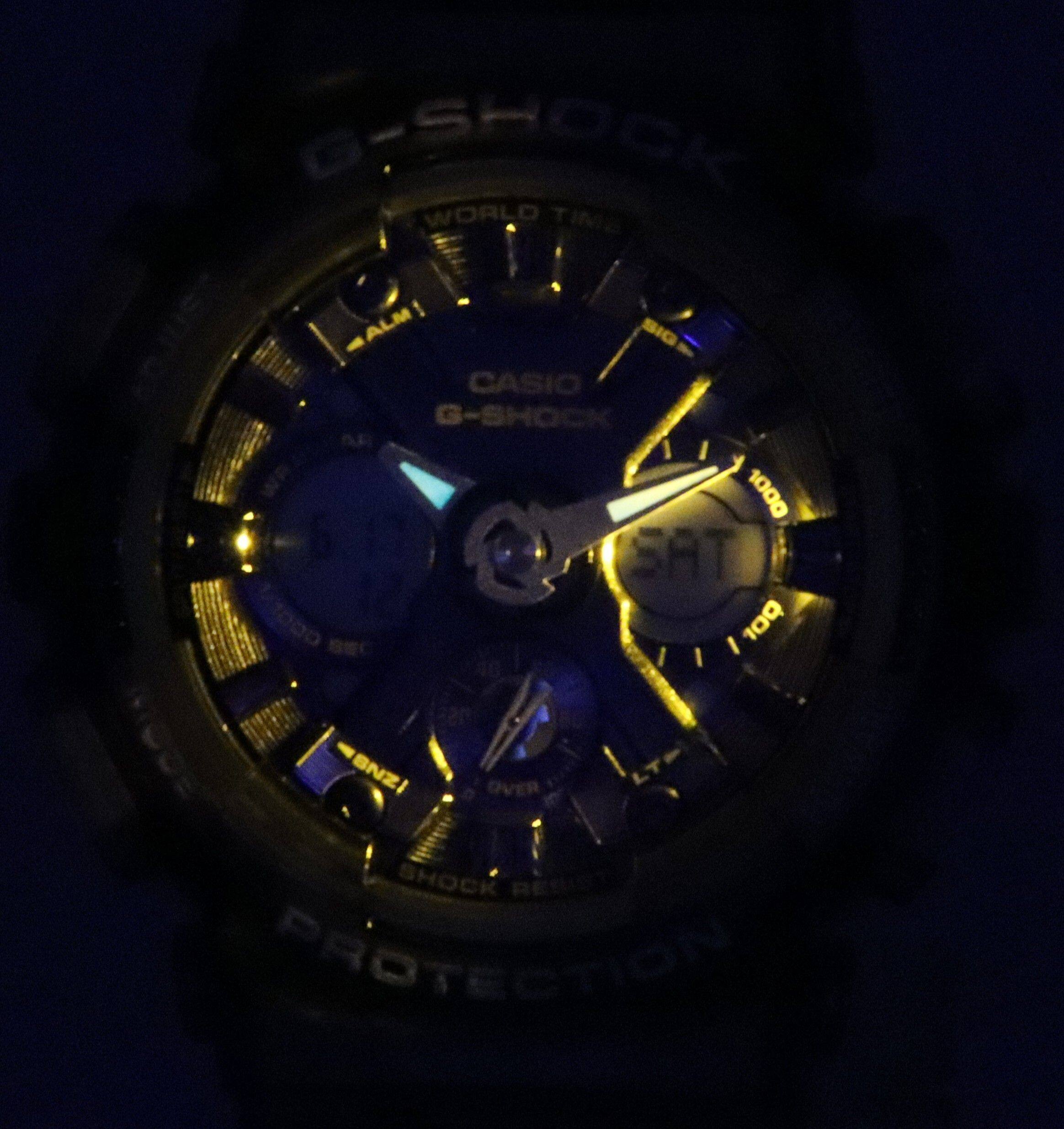 G-SHOCK WORLD TIME  
CASIO G-SHOCK  
ALM  
1000  
1000  
111100  
100  
BNZ  
OVER  
SHOCK RESIST  
PROTECTION