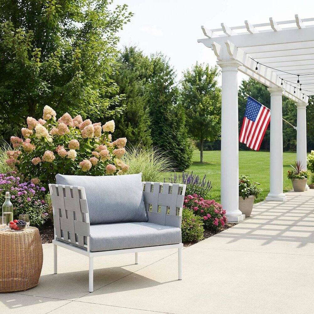 Left. Outdoor Escape - Aluminum Outdoor Lounge Chair With Cushioned Seat For Patio Relaxation - White.