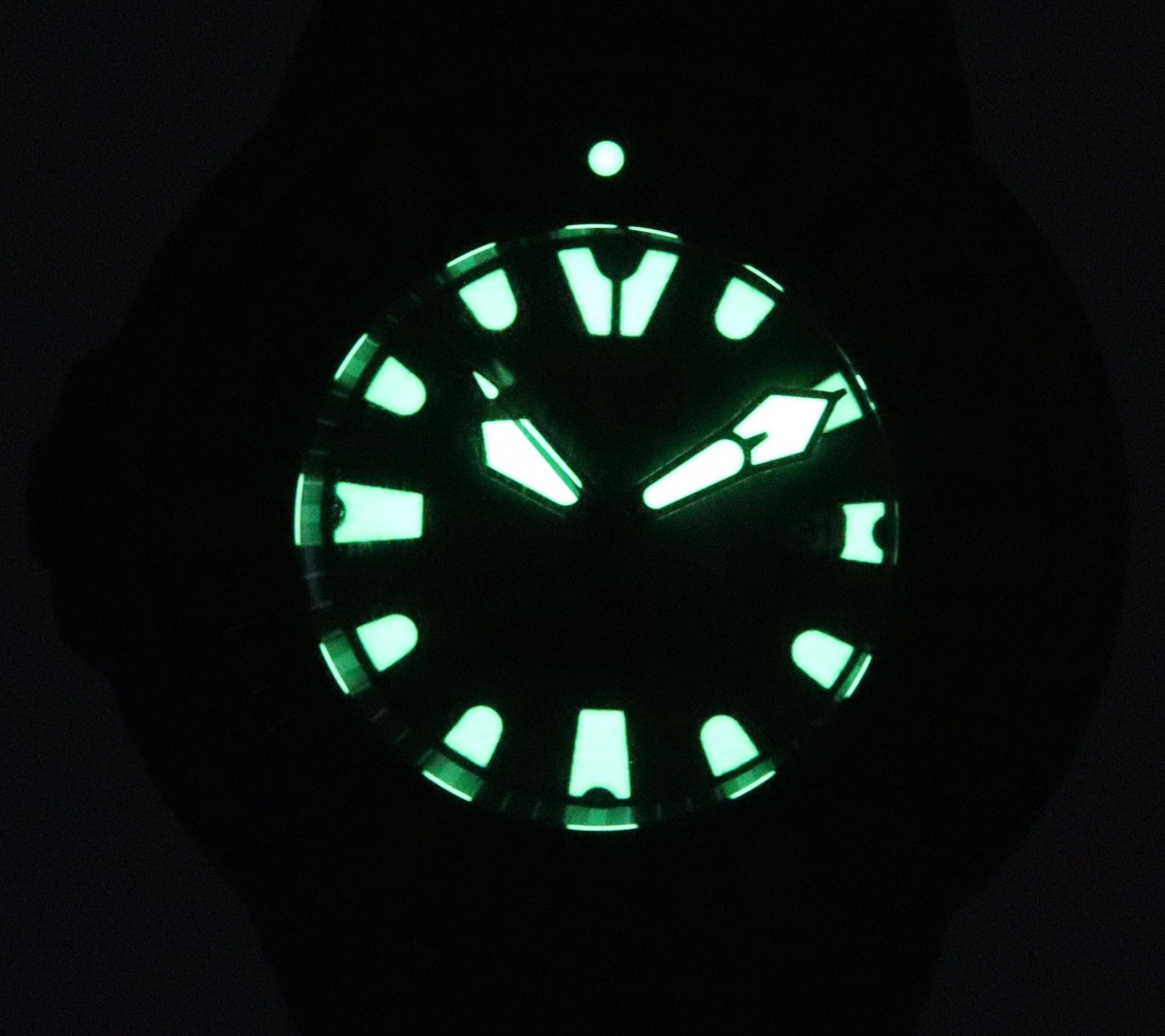 Angle. Citizen - Promaster Marine Metropolitan Adventure Eco-Drive Diver's BJ8057-17X 300M Men's Watch With Extra Strap - Green.