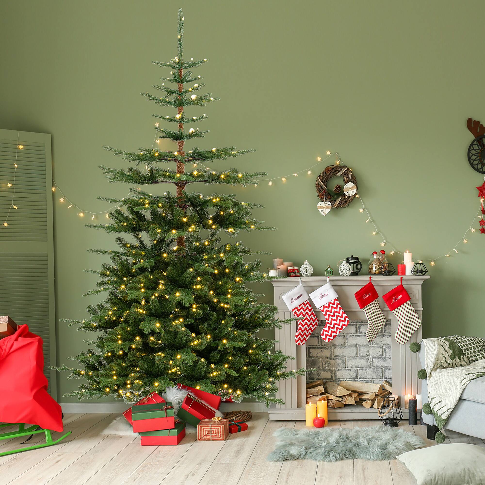 The text on the image reads:

- "Emma"
- "Dad"
- "Mom"