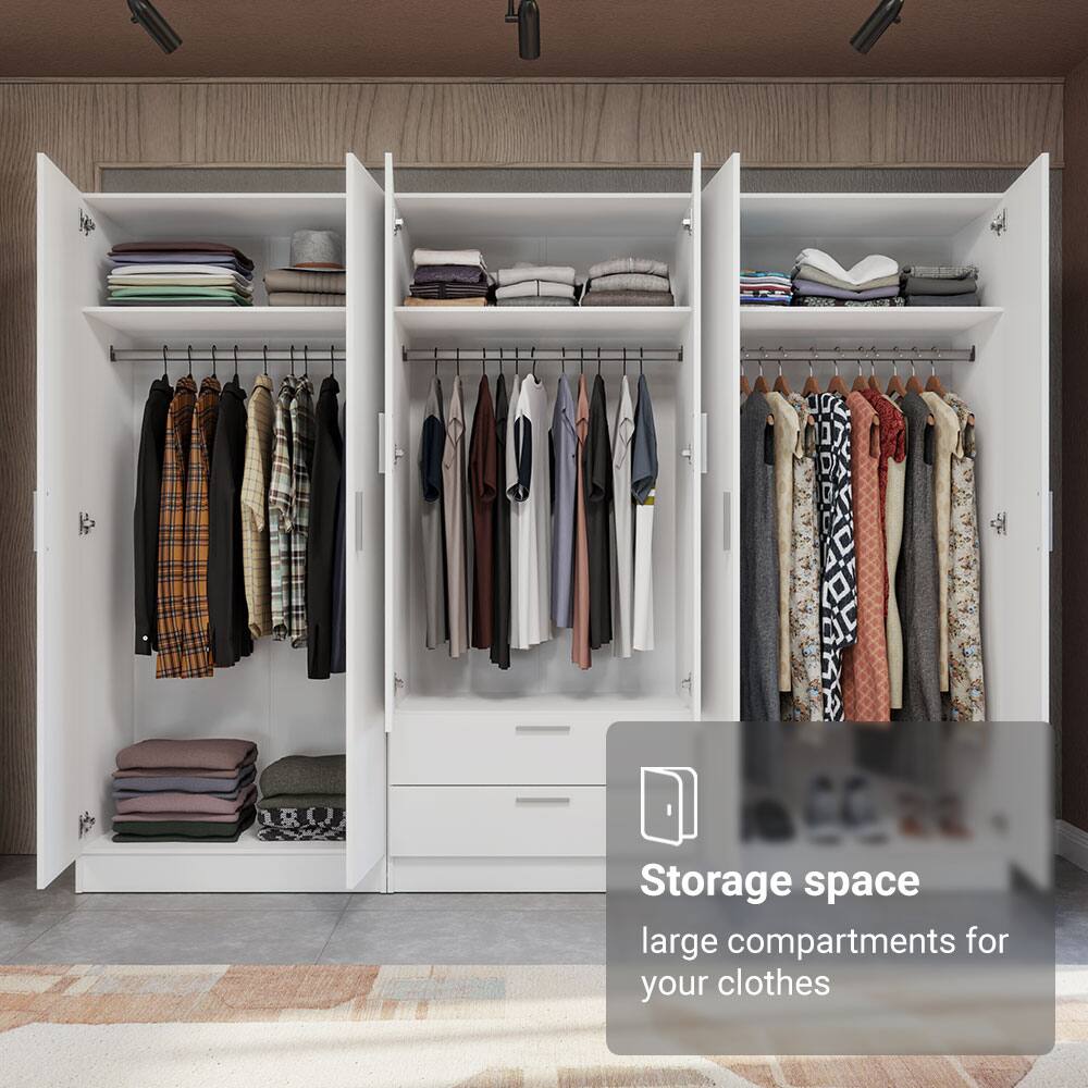 Storage space  
large compartments for your clothes